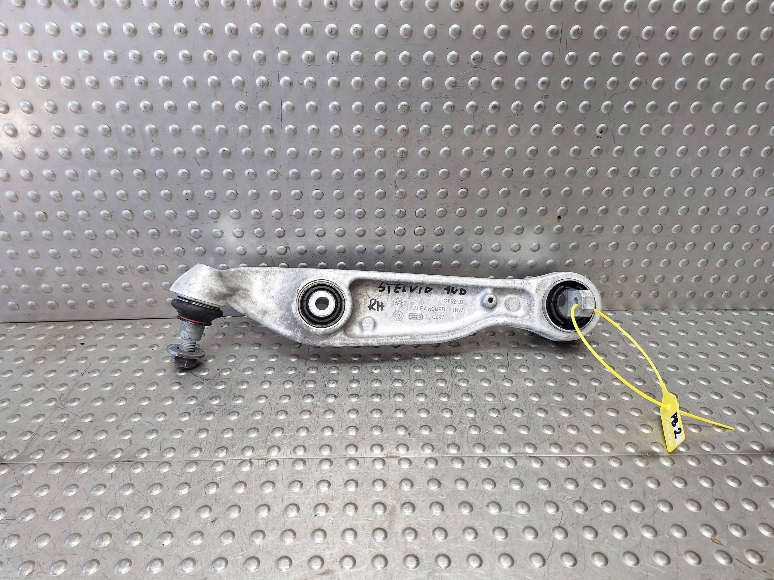 arm right front ALFA ROMEO STELVIO Q4 K2052-02