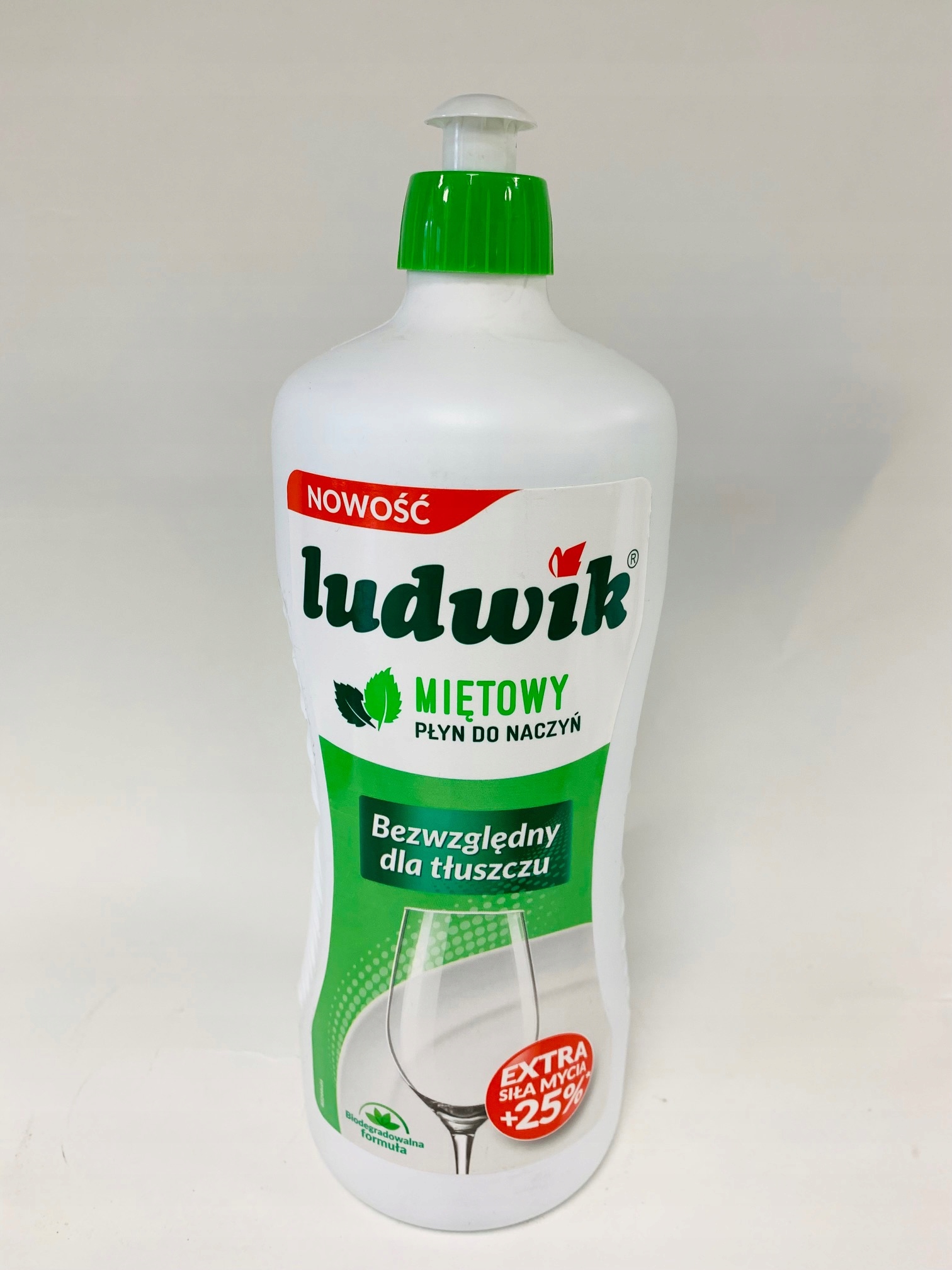 

Płyn do mycia naczyń Ludwik miętowy 900ml