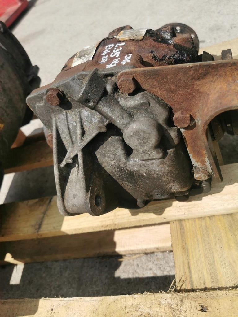 diff differential rear part BMW SERIA 3 E46 2.0D 150KM M47 7525201 2.35