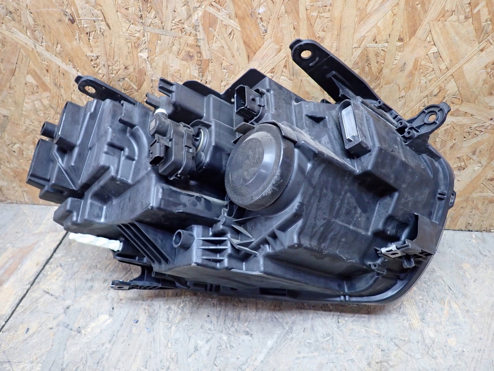 light left REFLEKTOR left LED DACIA DUSTER 2 II HM LIFT 21-24R 260602515R