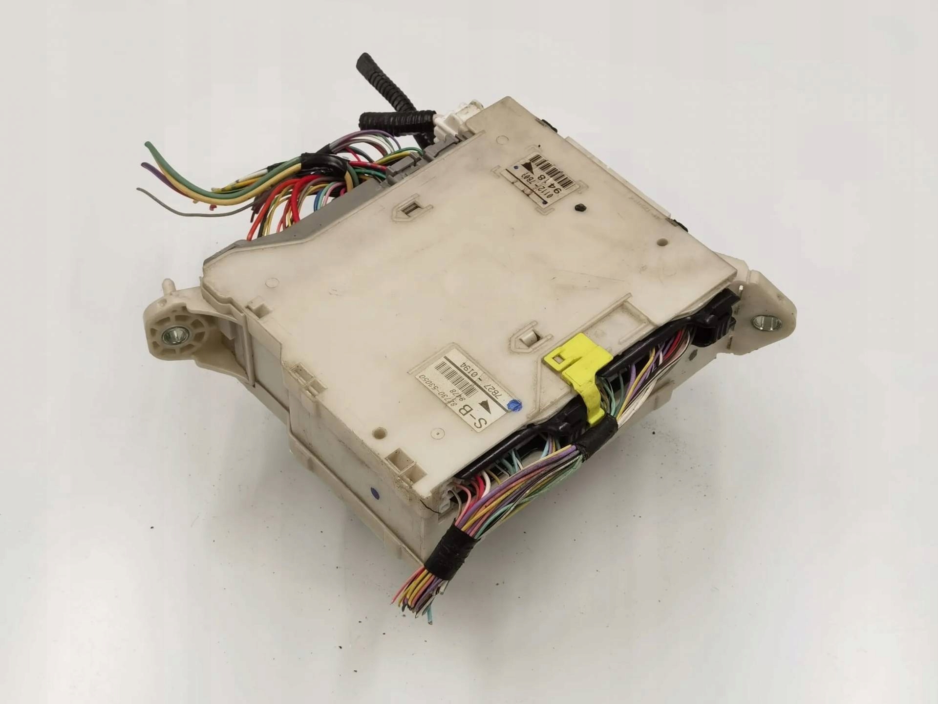 Module fusibles Lexus IS 2 XE20 2007 8273053050