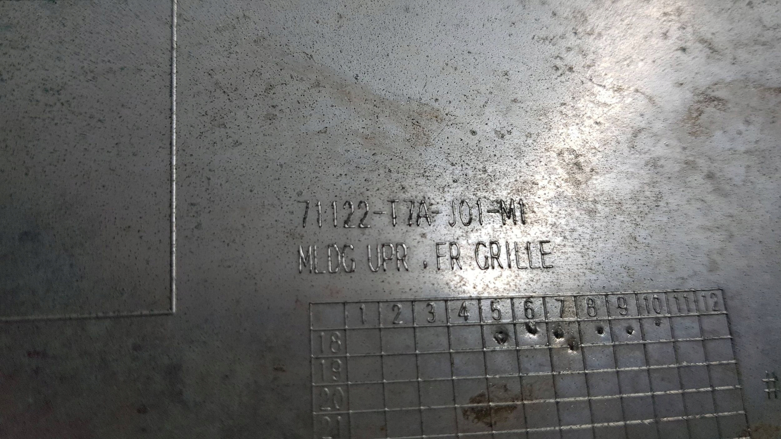 Honda Civic X 2016 - CHROM Grill 71122-T7A-J01-M1