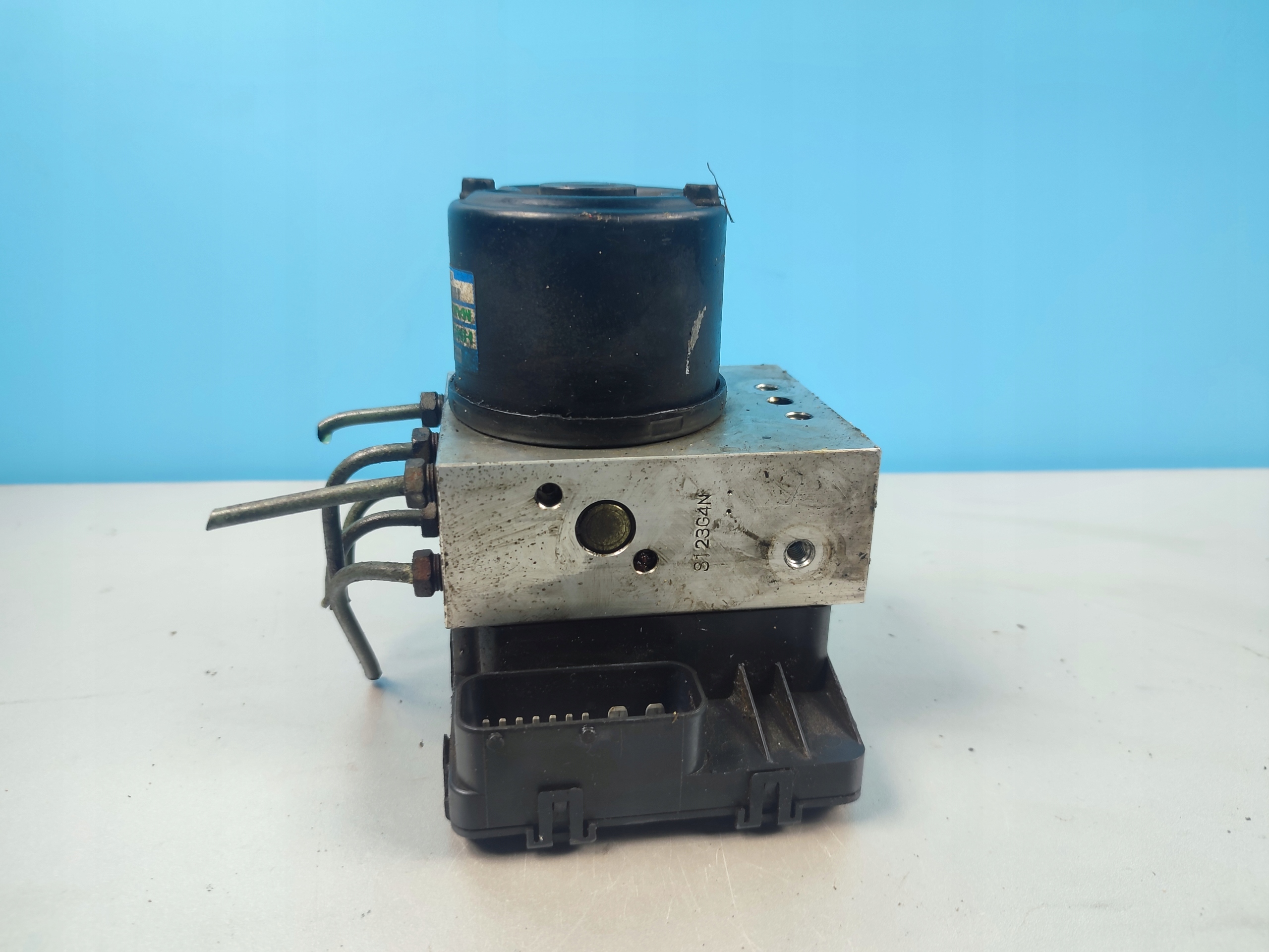 ГОЛОВНИЙ ГАЛЬМІВНИЙ ЦИЛІНДР ABS ДЛЯ HYUNDAI SANTA FE І 58900-26050