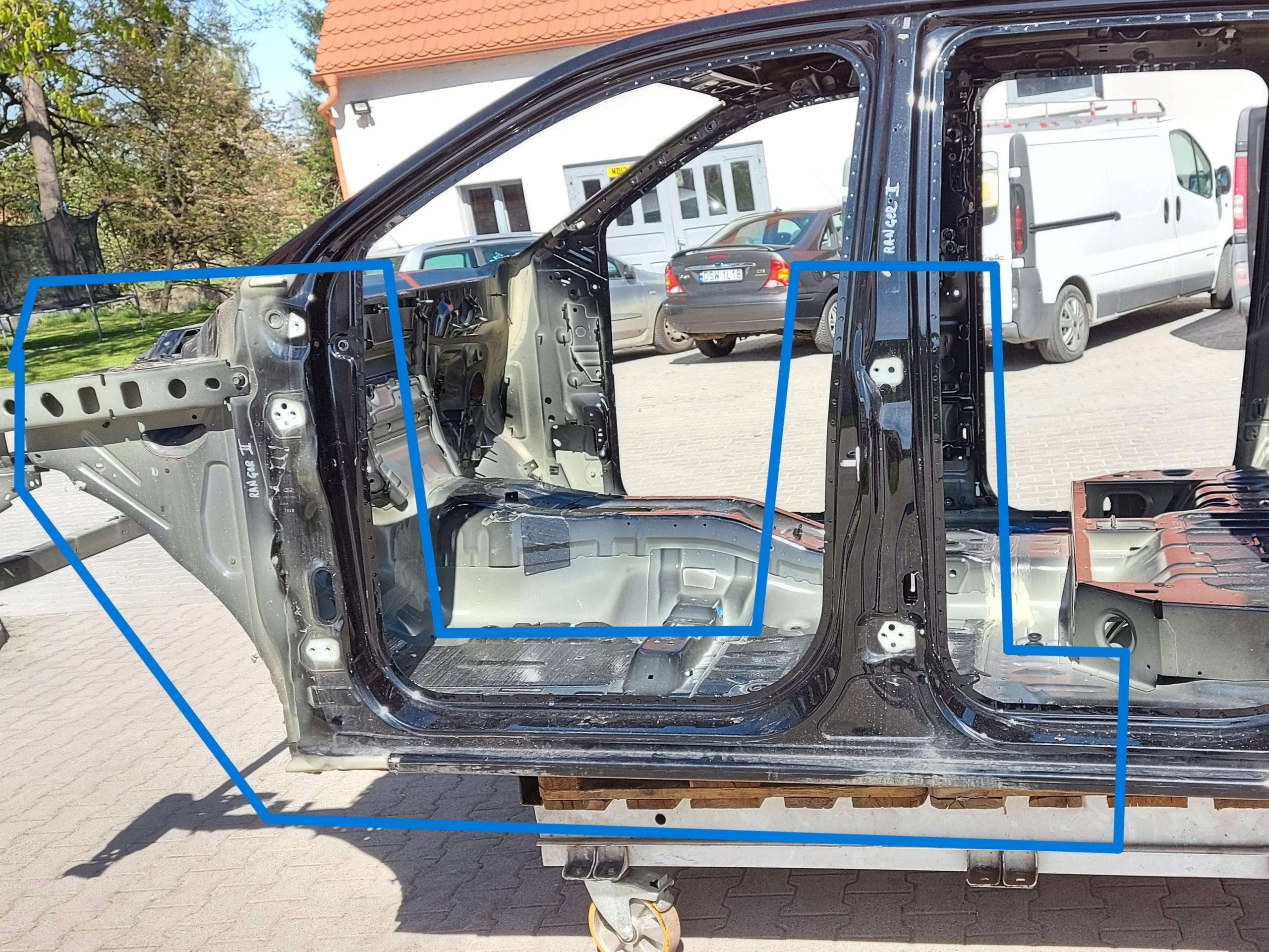 Ford Ranger VI 6 2023 quarter left front front threshold short.