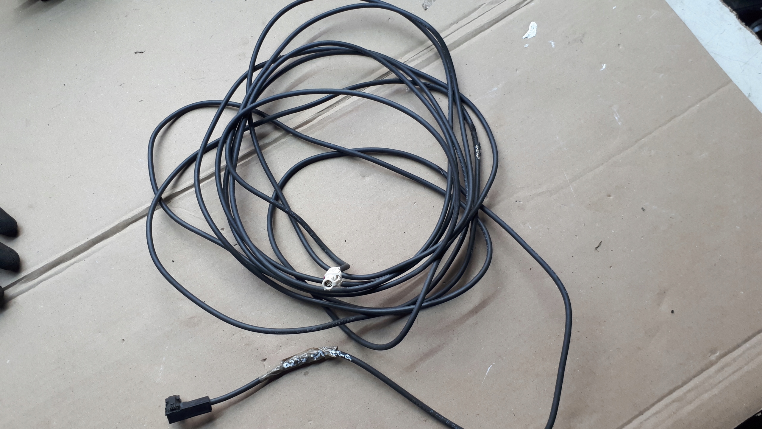 4E0035750A 4G2035750 - A4 B9 LIFT кабель фронтальной камеры A5 8W Q5