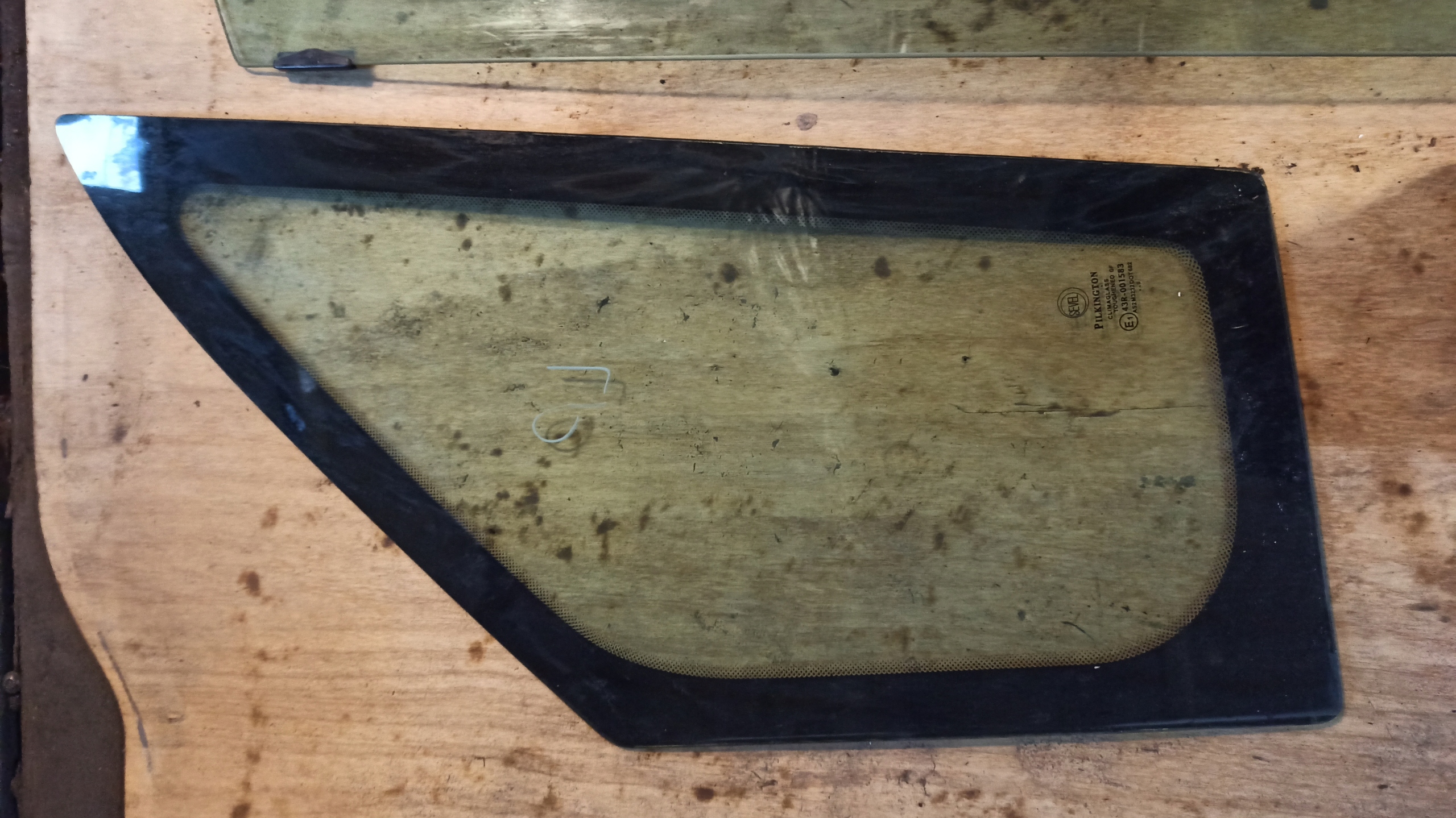 Скло Лівих Дверей Трикутник Ducato Boxer Jumper 06+