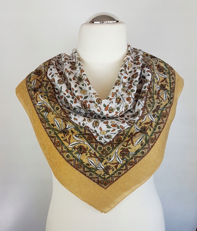 

504 Chusta chusteczka gawroszka na głowę/szyję