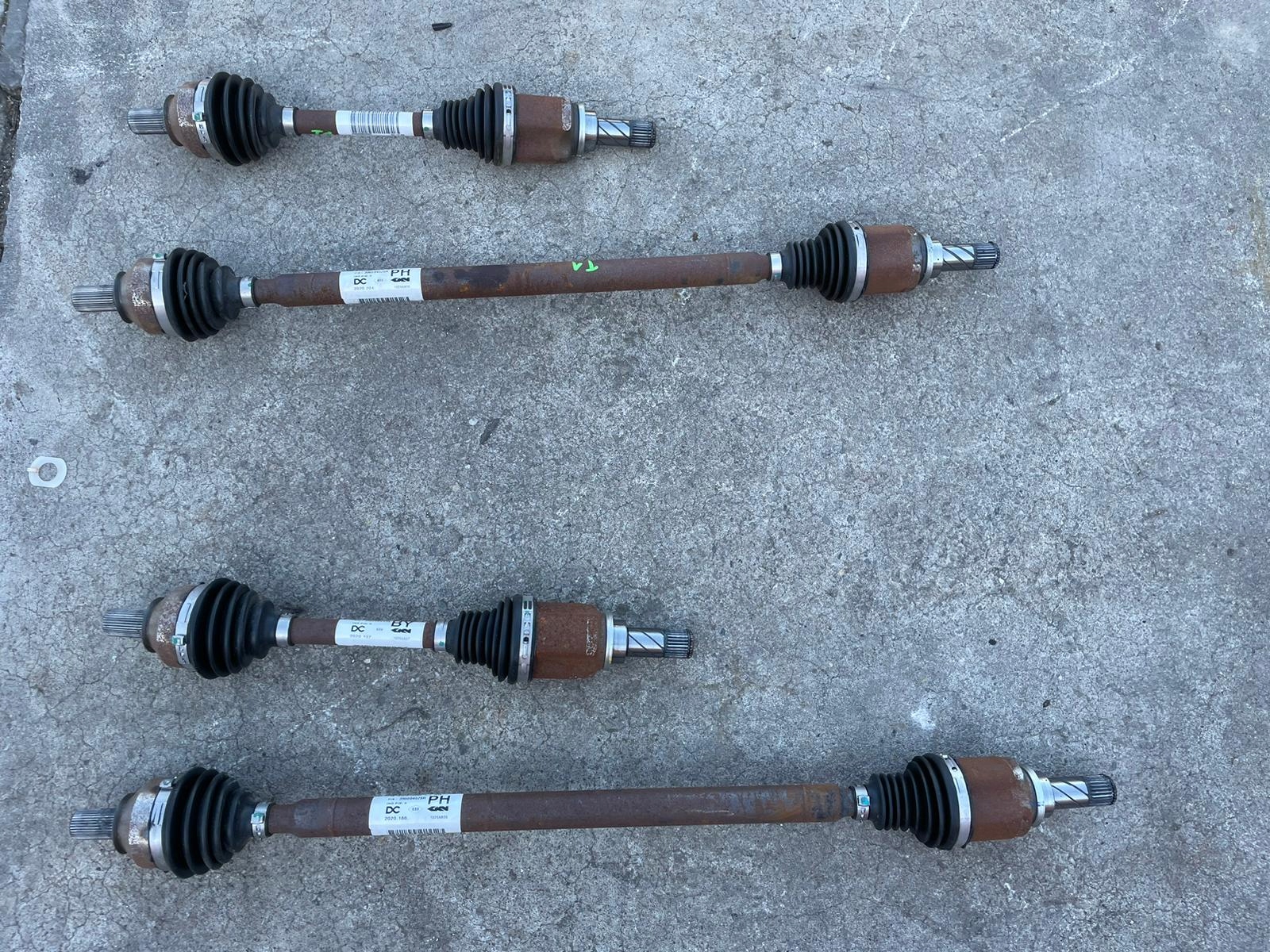 PÓŁOŚ TYŁ PRAWA LEWA RENAULT TWINGO III LIFT Z.E. JAK NOWE!