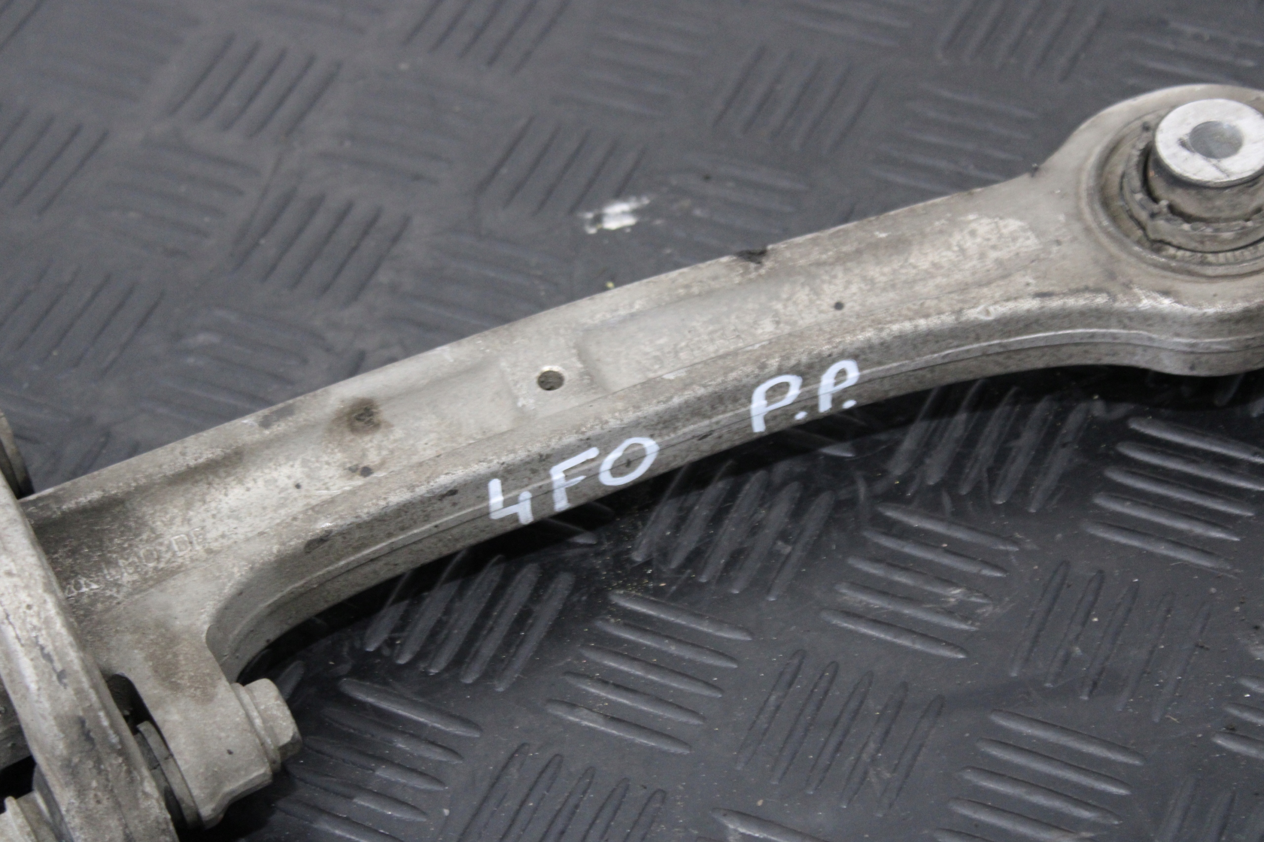 arm right front AUDI A6 C6 4F0 4F9