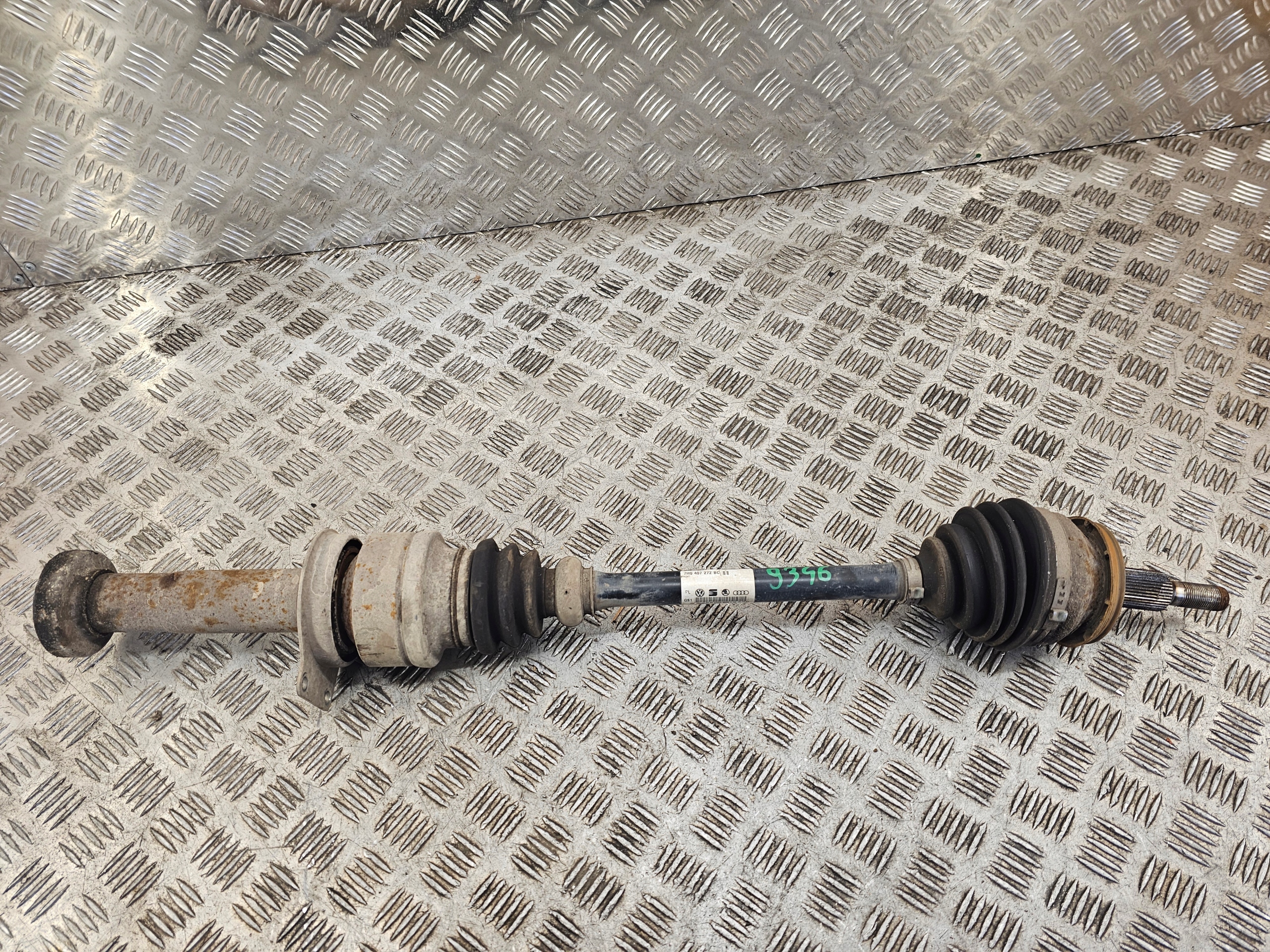 VOLKSWAGEN TRANSPORTER T5 7H0407272BC semi-axis right front original
