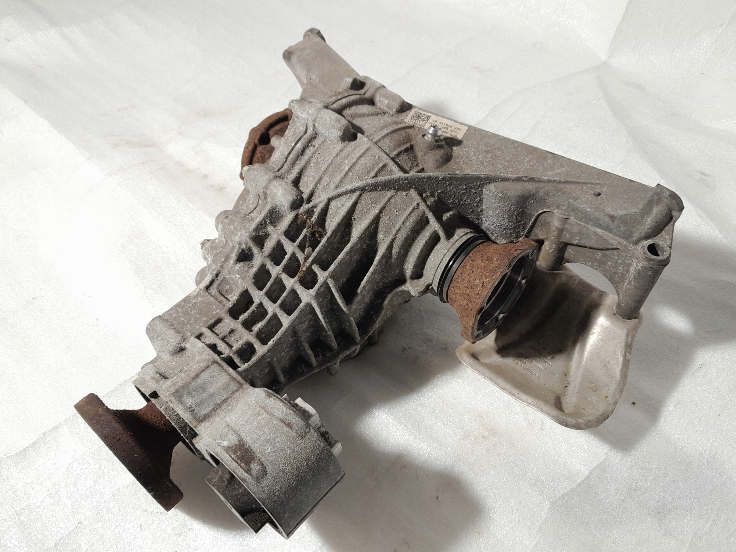 AUDI A4 B9 Differential Differential hinten 0DB500043
