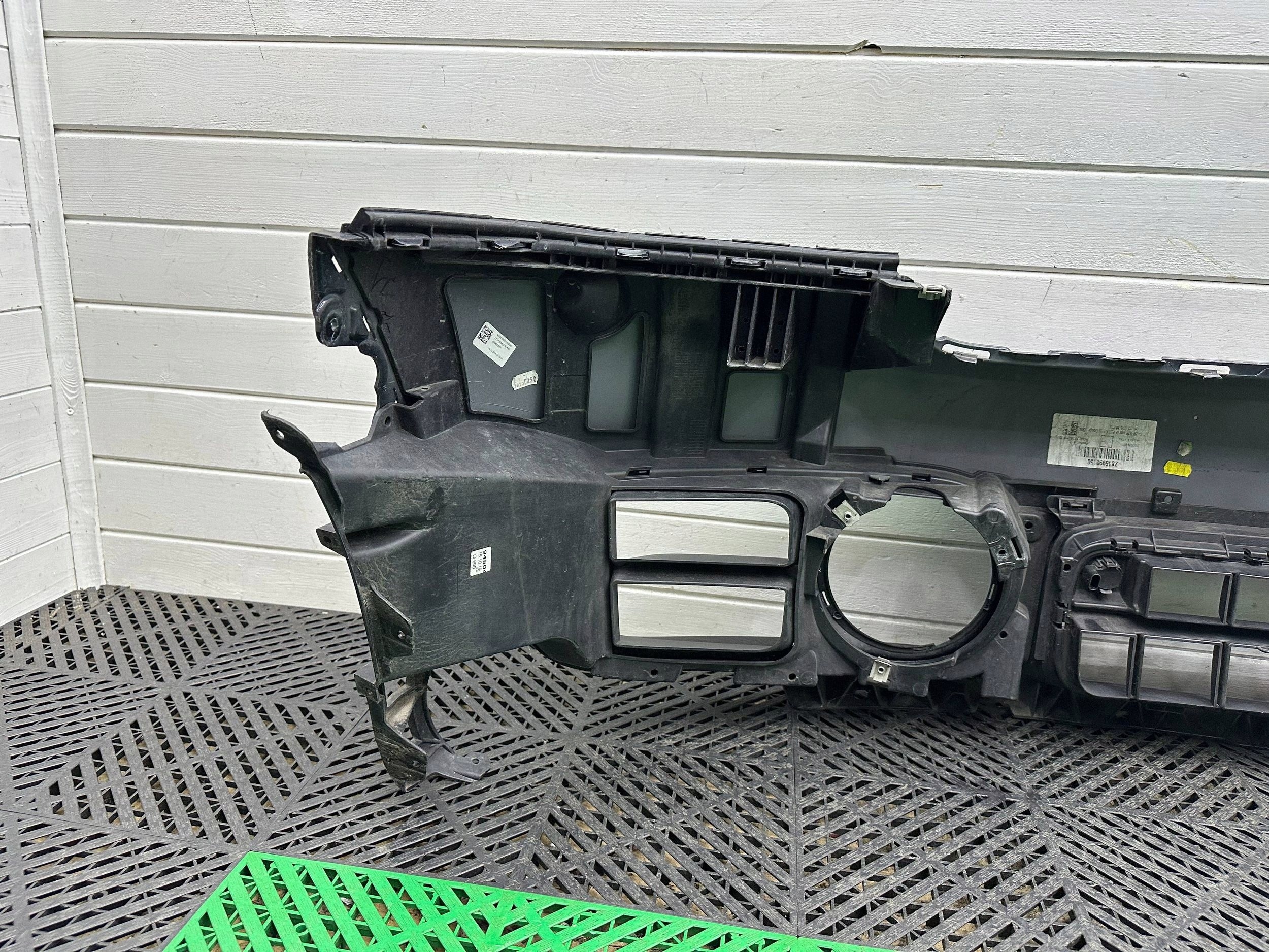 front bumper front Mini Cooper Countryman F60 KOMPLET SLIZGOW 7390520