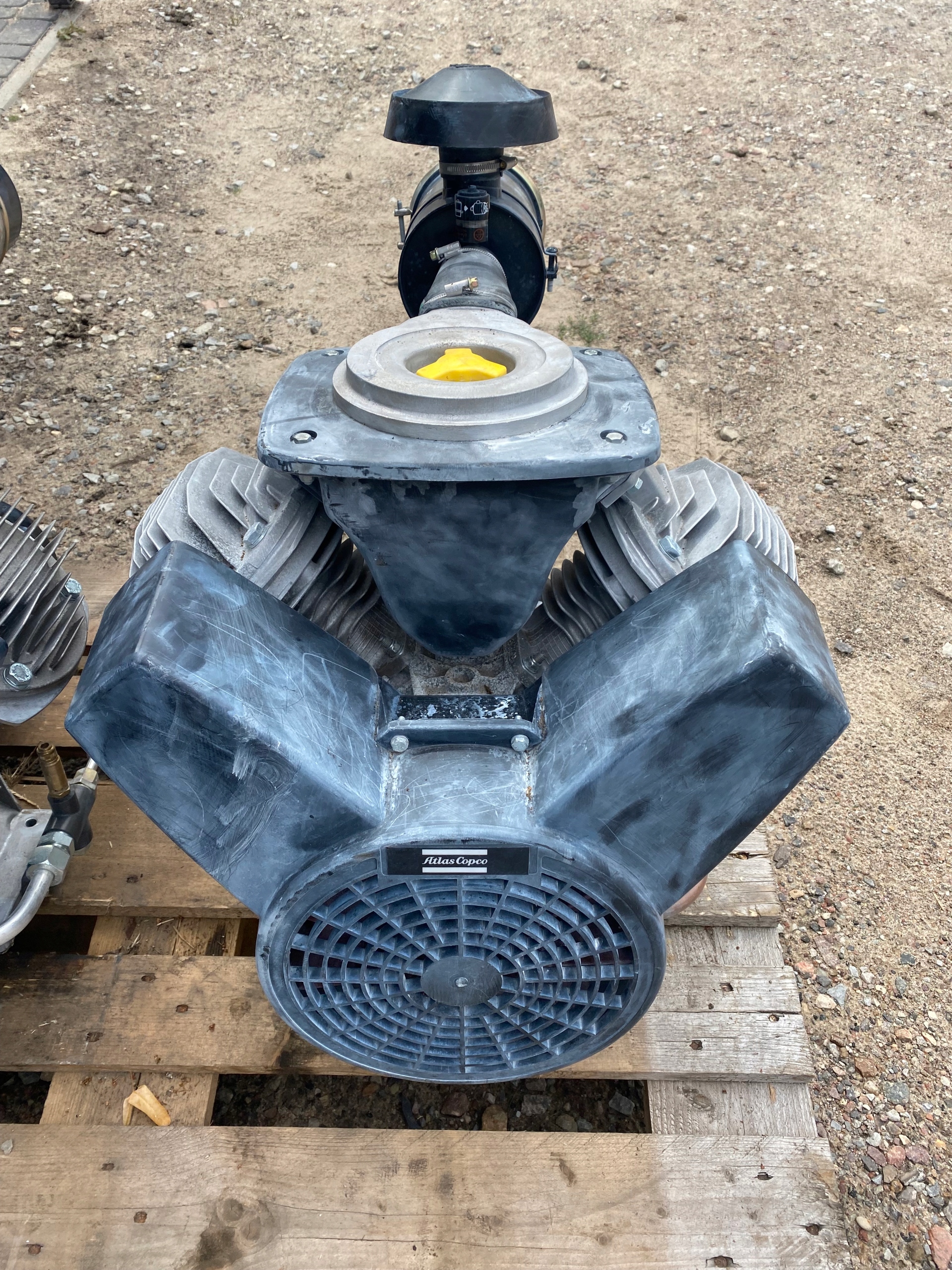engine compressor; compressor ATLAS COPCO LE2-10S