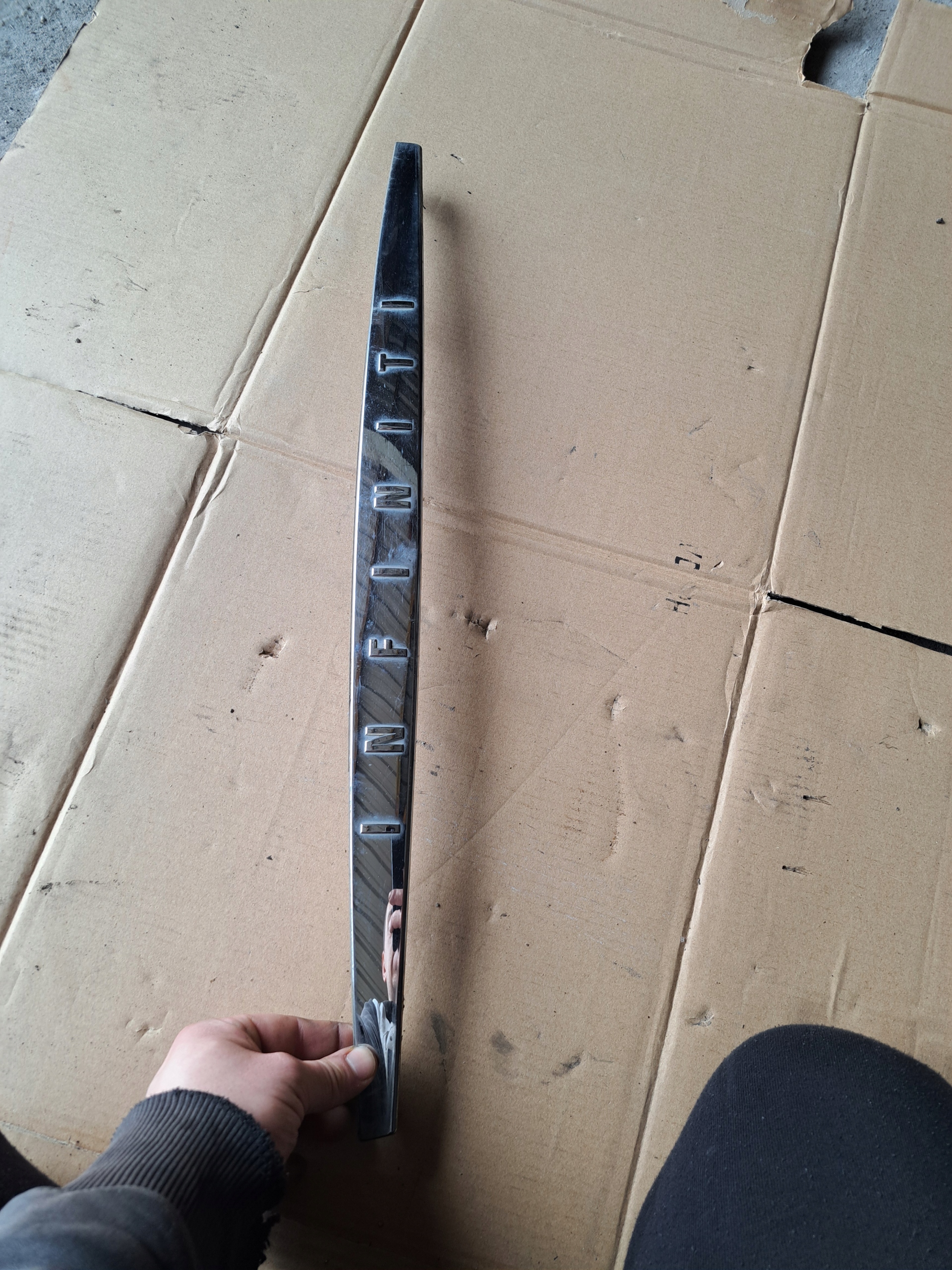 cap moulding bonnet rear part INFINITI FX35 FX45