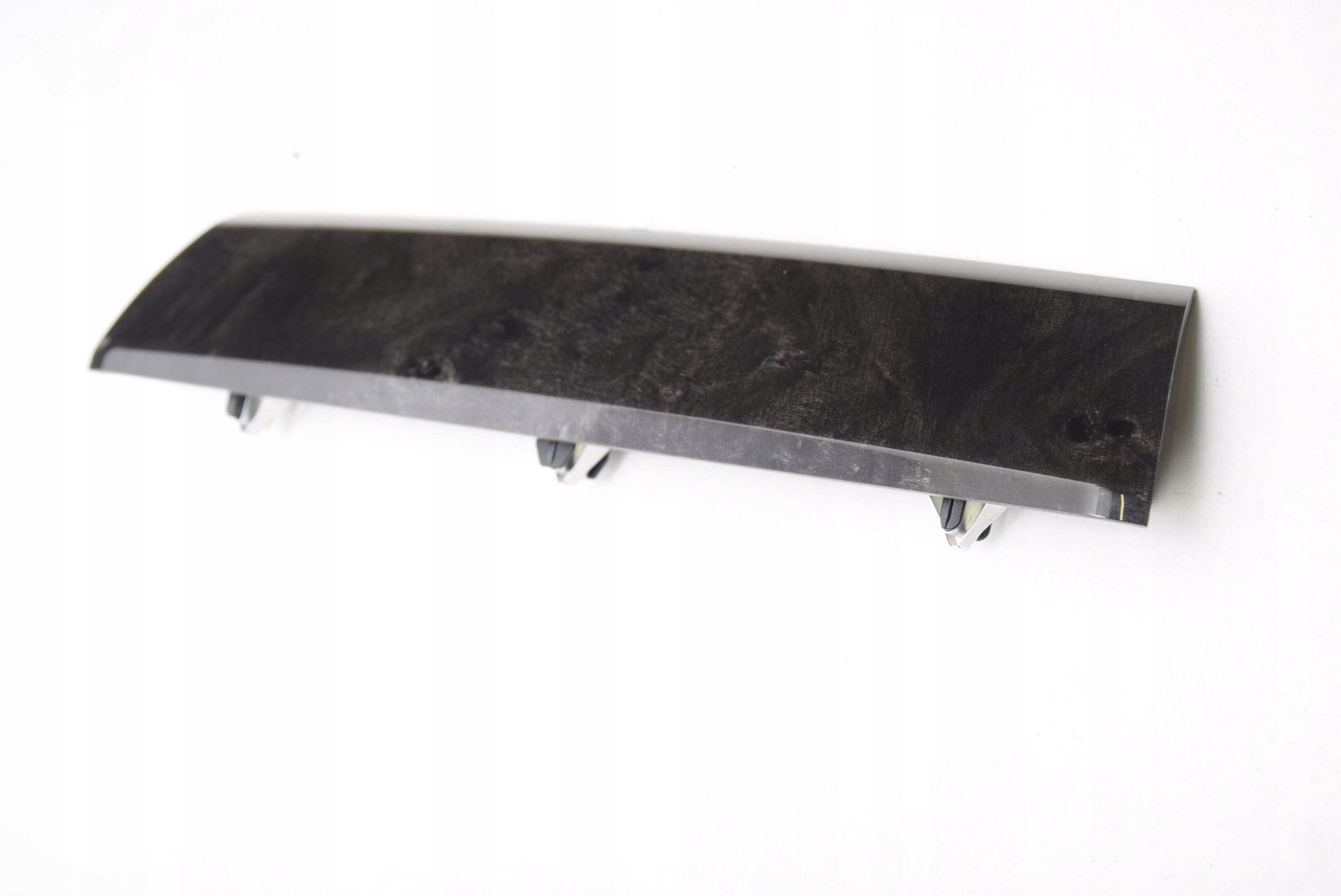 9391278 - BMW 5 G30 планка декор тунелю бардачка Осика