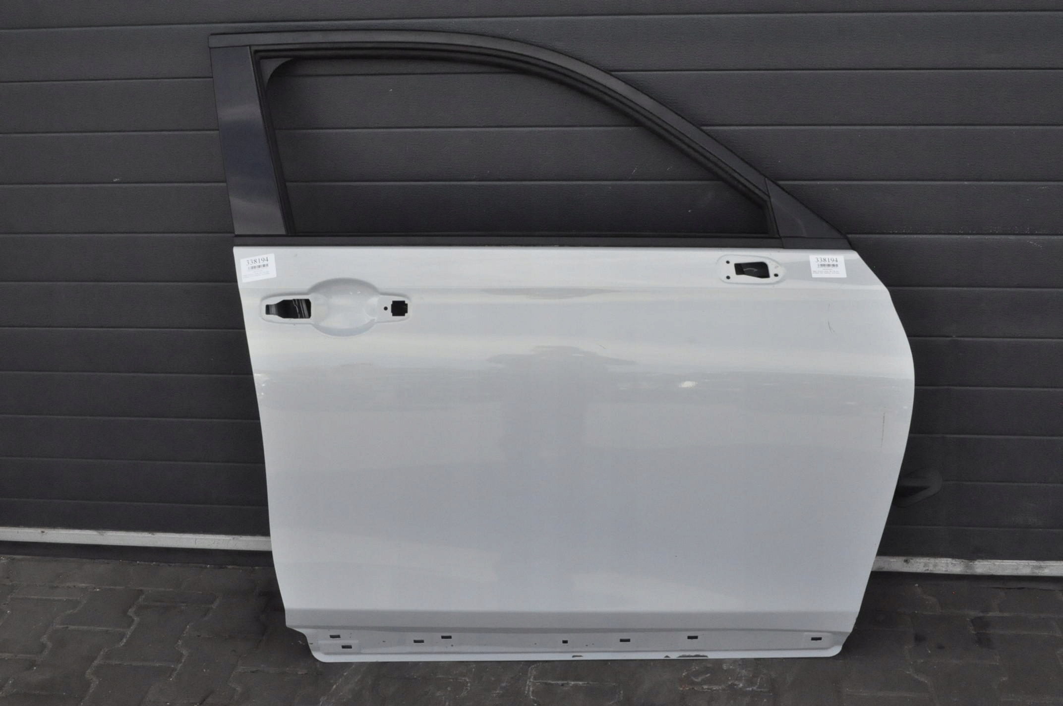 HONDA HR-V III DRZWI PRAWY PRZÓD PRZEDNIE 23R