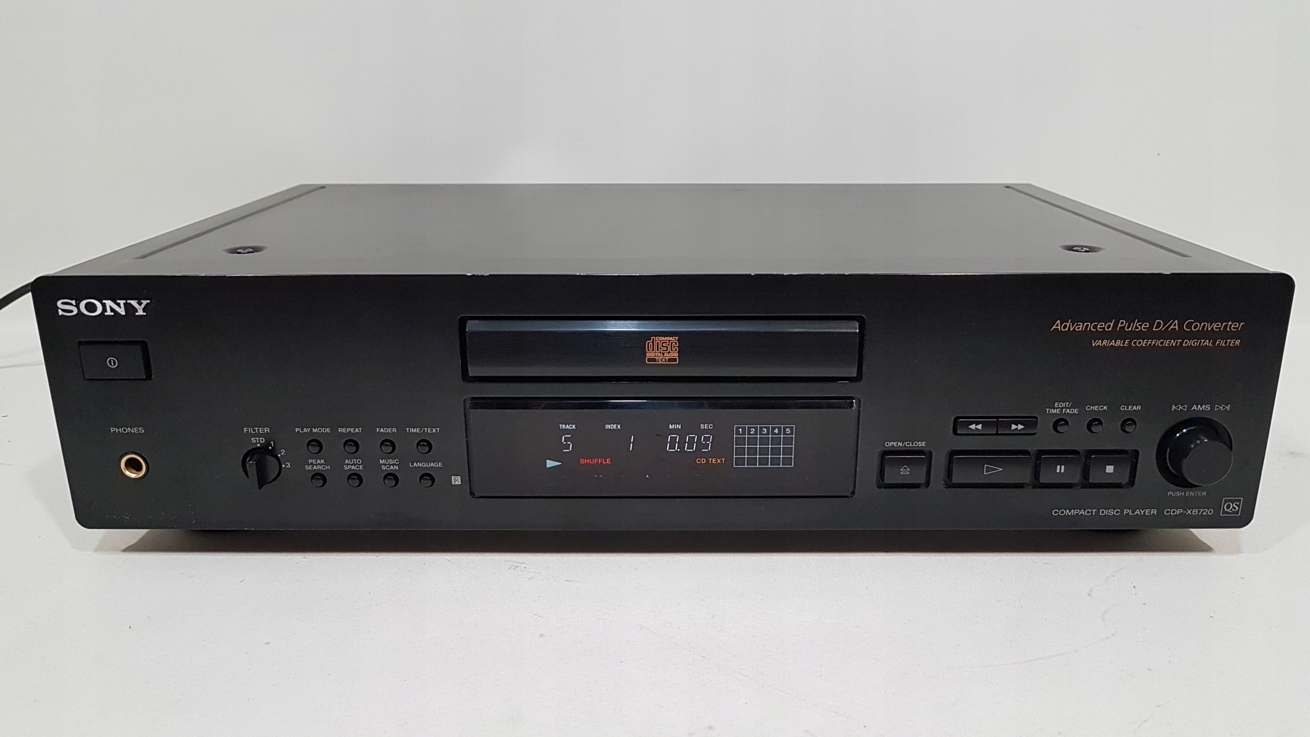 SONY CDP-XB720 ПРОИГРЫВАТЕЛЬ КОМПАКТ-ДИСКОВ СЕРИИ QS