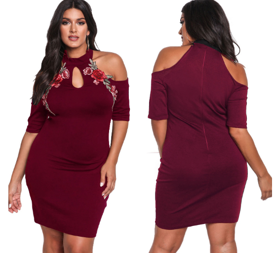 

Mini Sukienka Z Wycięciami Plus Size Modna XXL 44