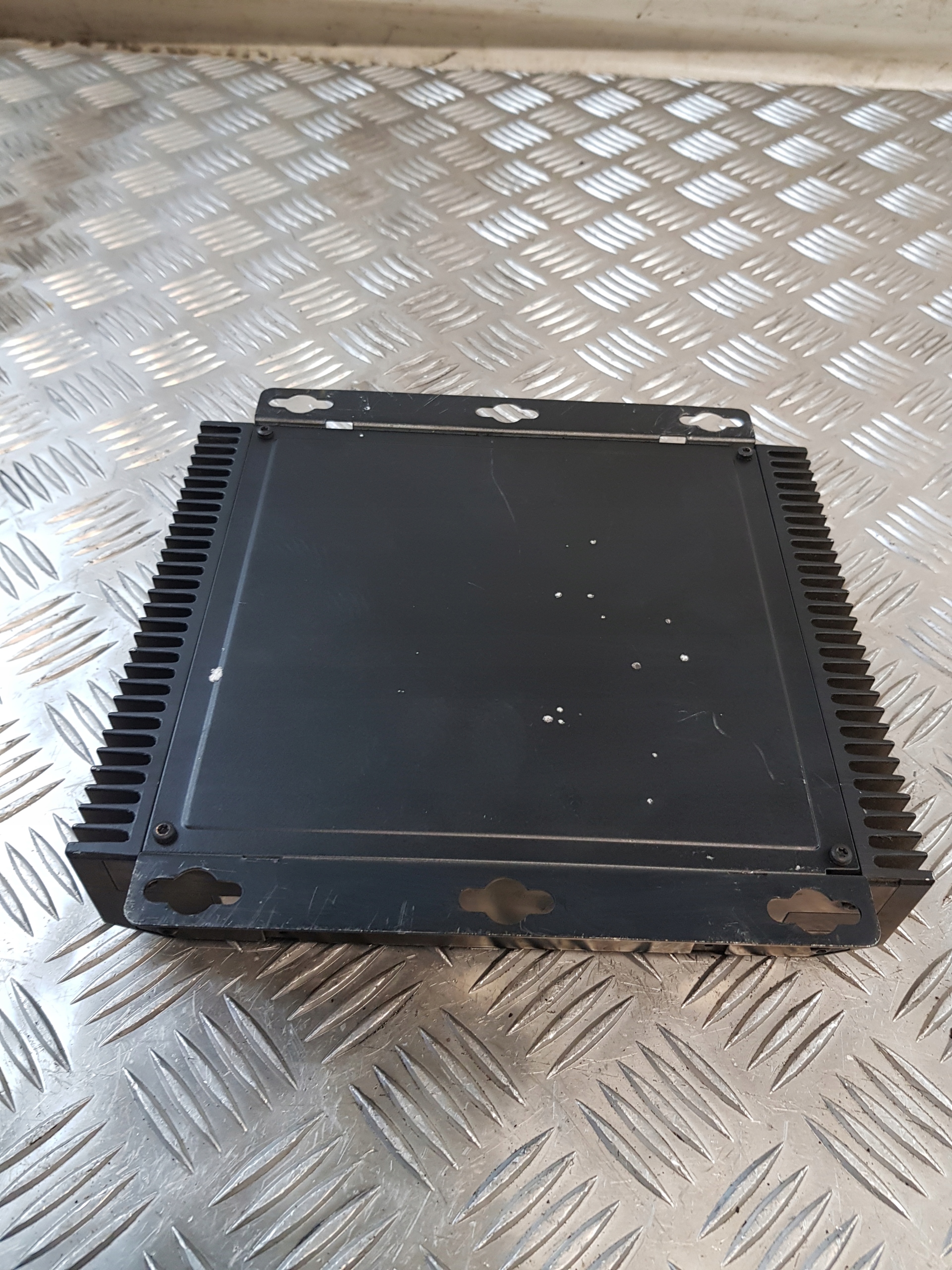amplifier AUDIO BLAUPUNKT BPA80 24V 7607808010