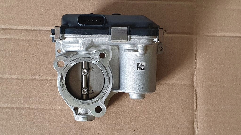 Vanne boitier papillon VW AUDI SKODA 059131477H Comme Neuf