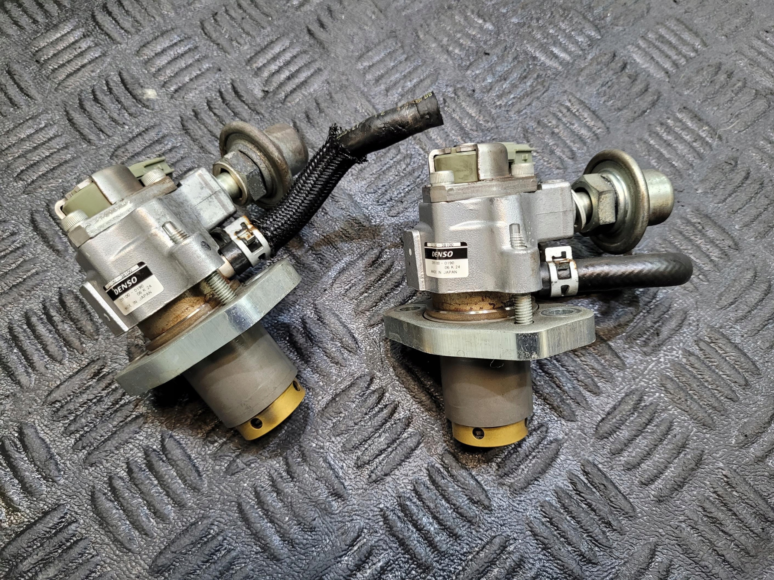 feed pump injection pump 23100-38100 LEXUS LS 600 LS600 H 5.0
