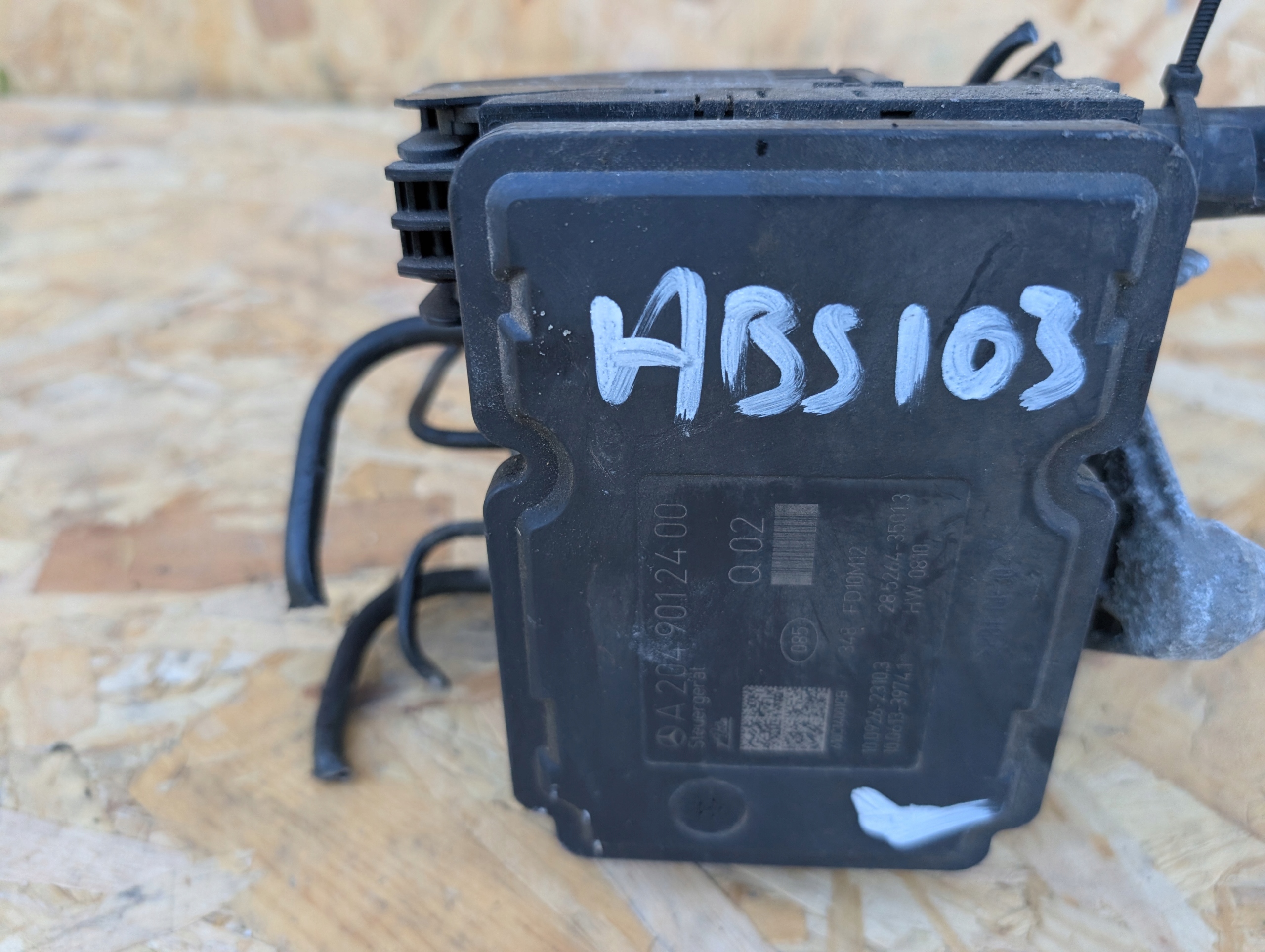 control unit pump ABS ESP MERCEDES C KLASA W204 A2049012400