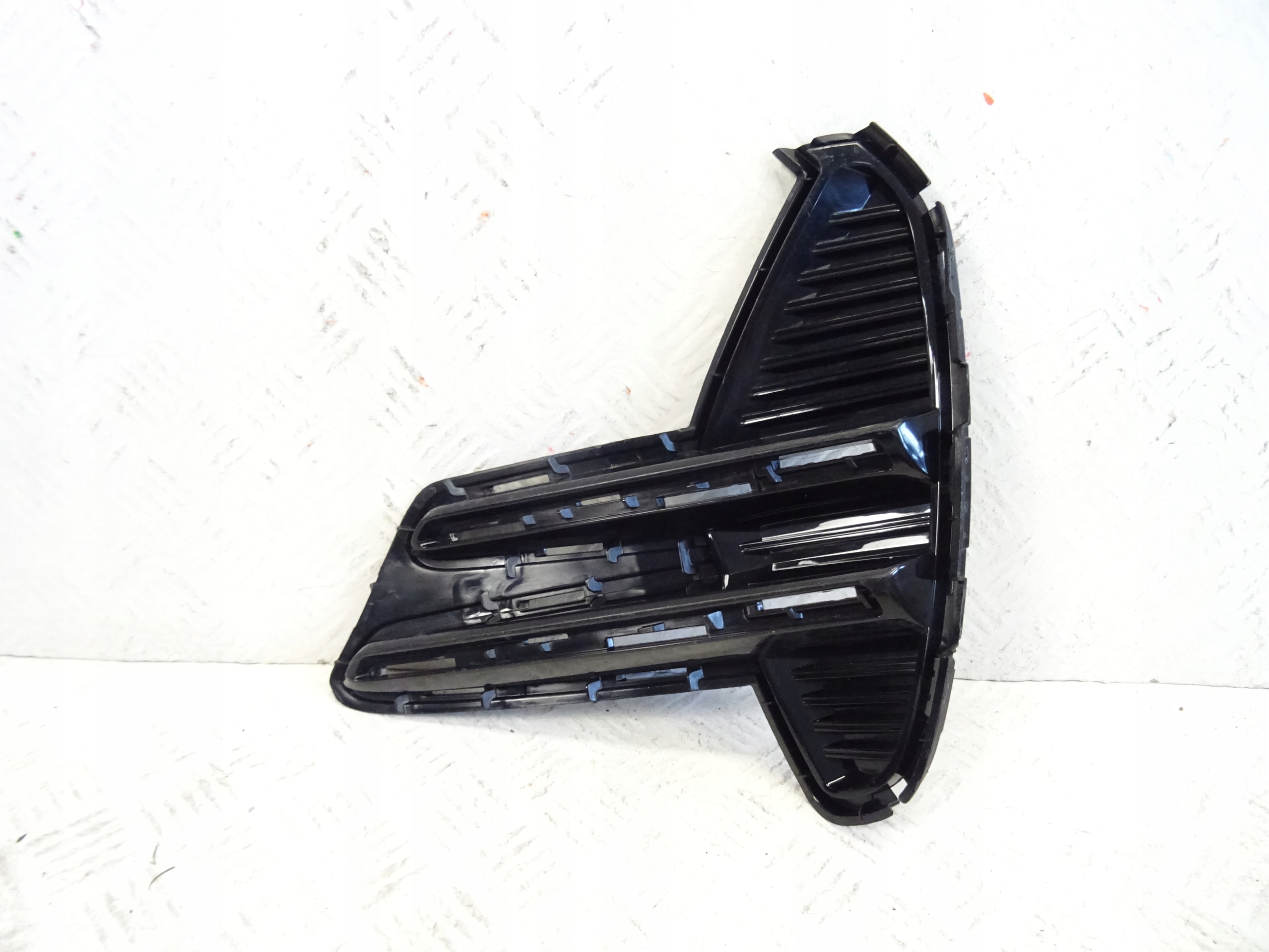 grid of a bumper front front right BYD SEAL U LIFT 2803114