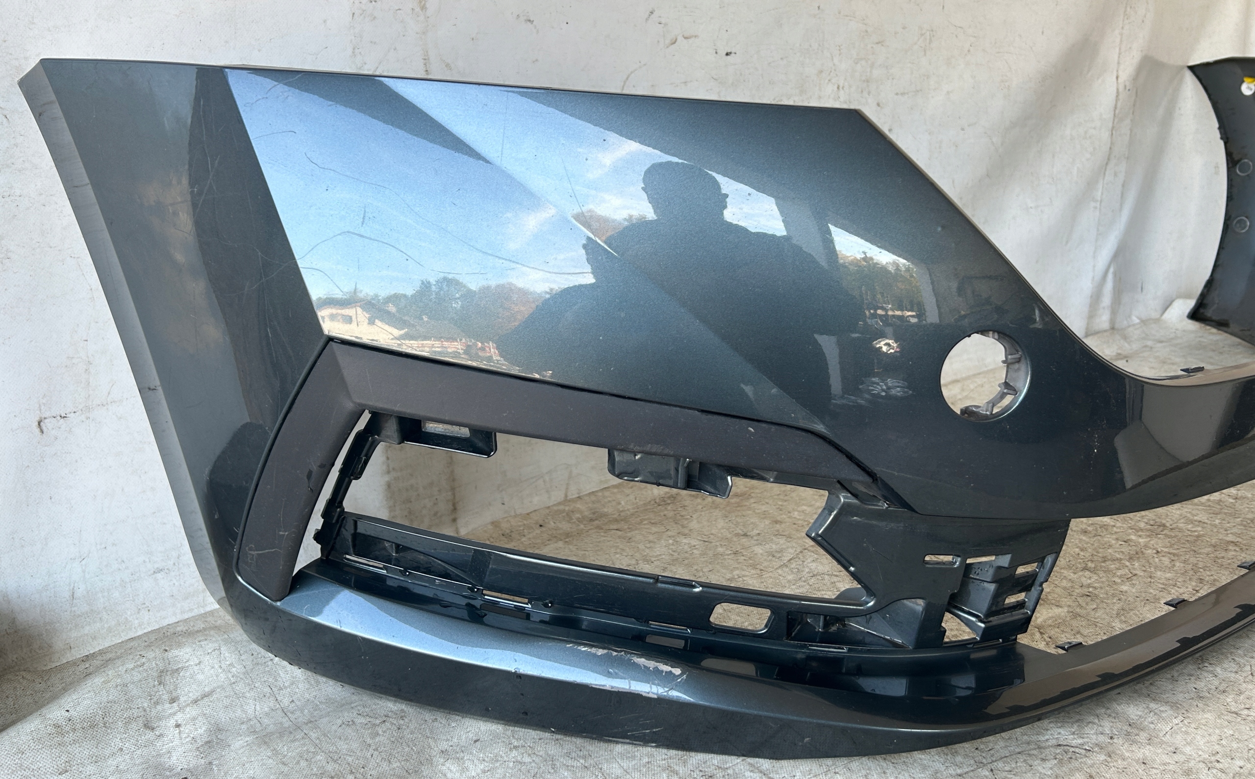 nárazník předek přední SKODA OCTAVIA IV PDC