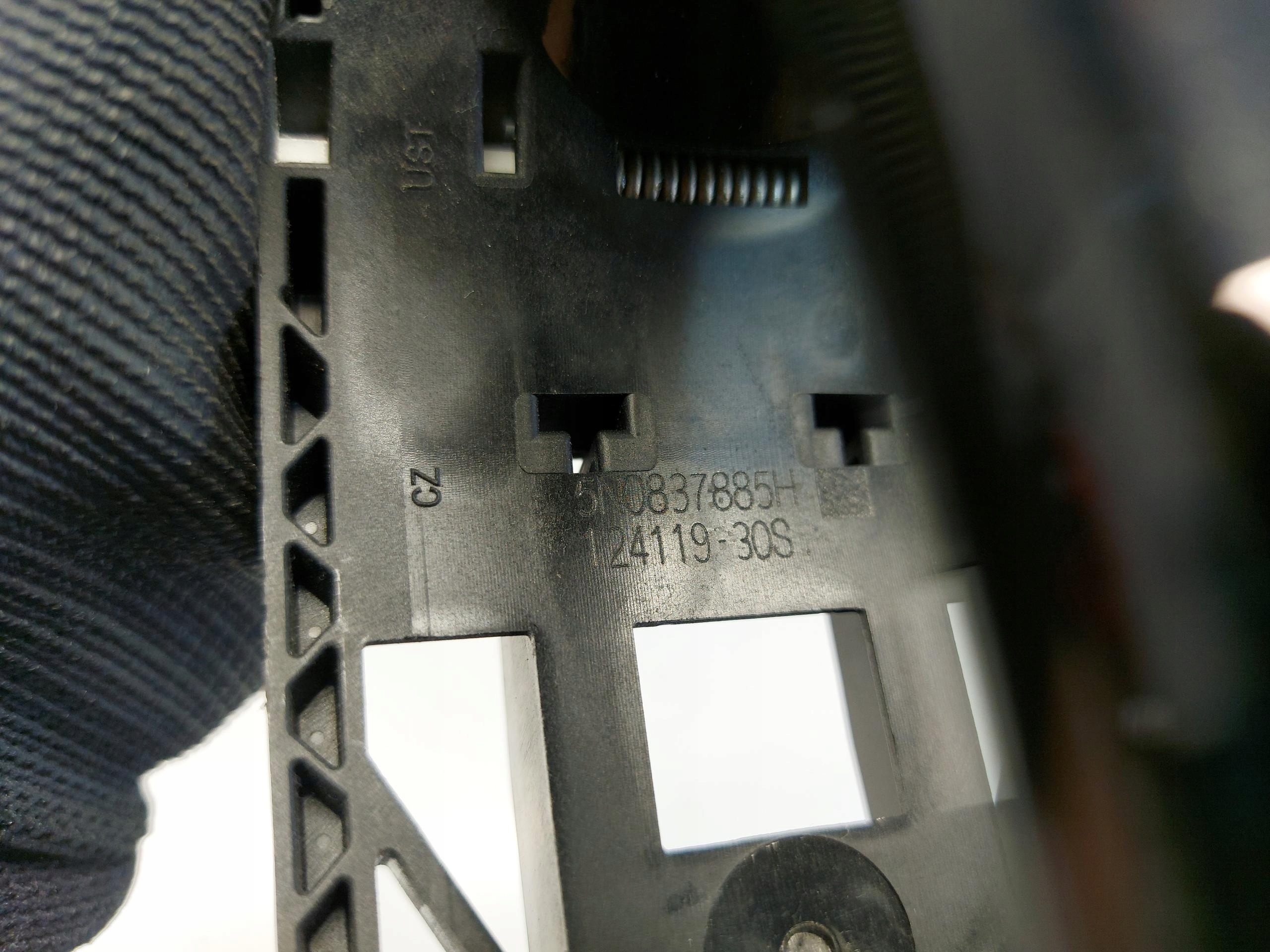SEAT ATECA 575 handle right front holder