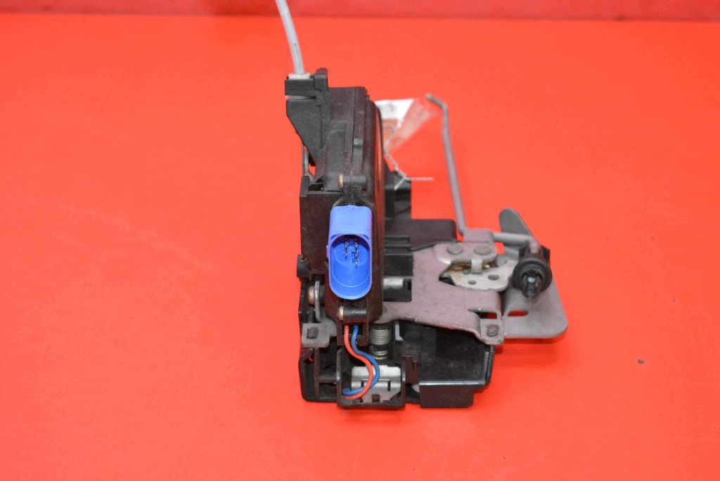lock door left front front EU 4E1837015 AUDI A3 8P 3D 03-05