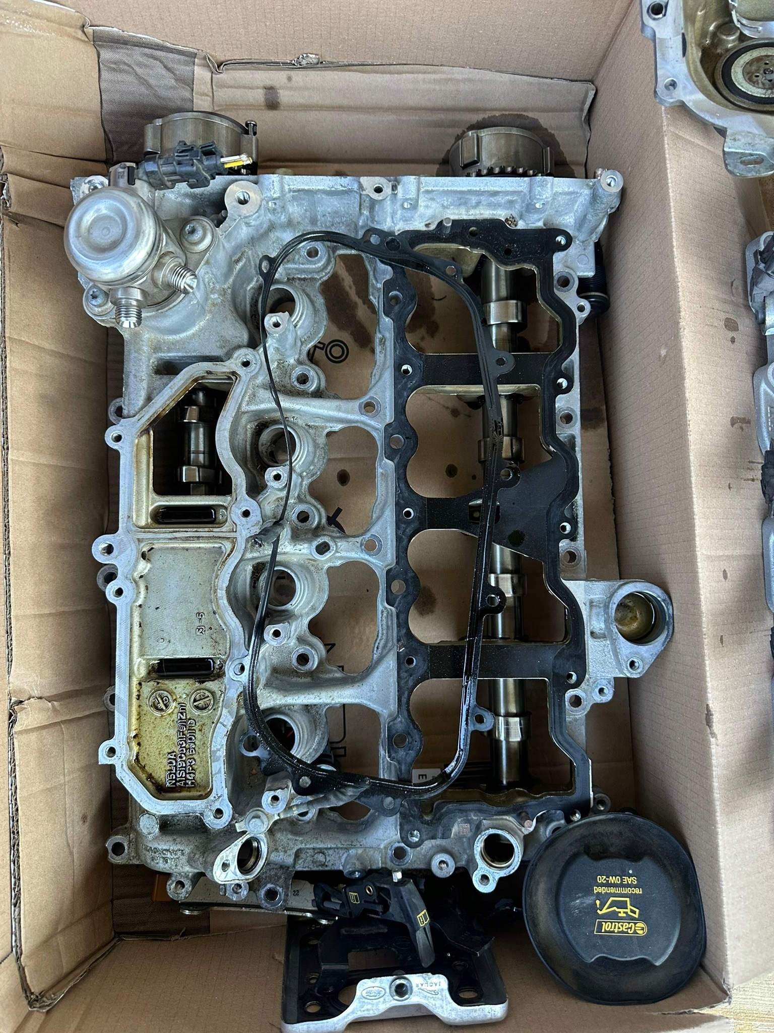 RANGE ROVER SPORT II L494 head. H4P36J011D of a cam KOMPLET 2.0B PT204