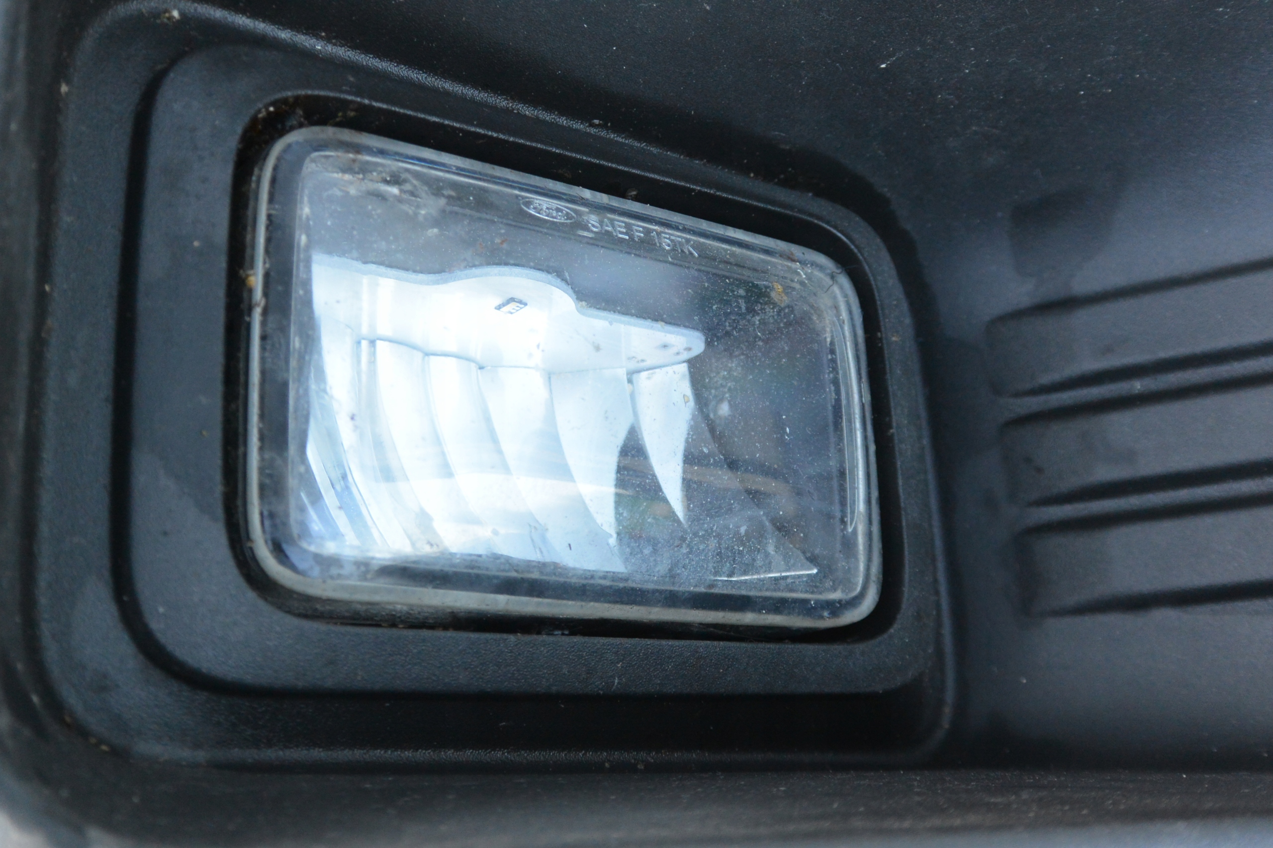 fog light LED grid left right FORD F150 18-20