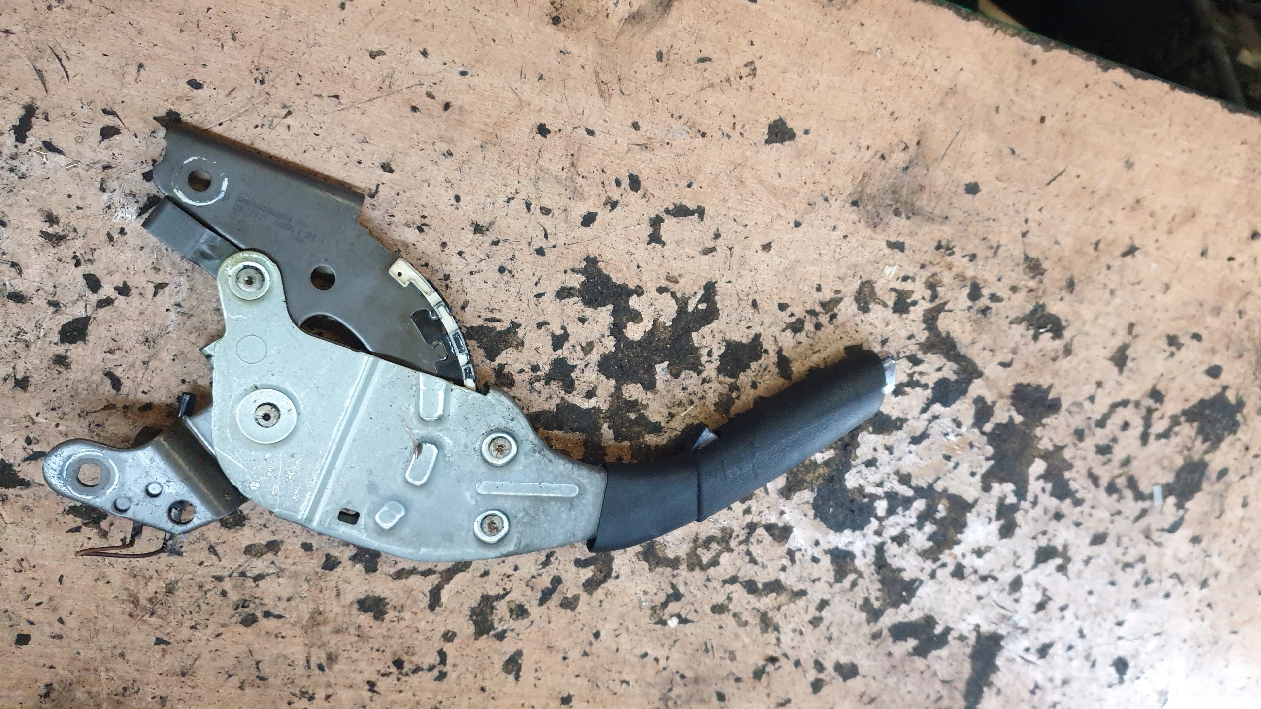 MERCEDES W245 LEWAREK DŹWIGNIA RĘCZNEGO