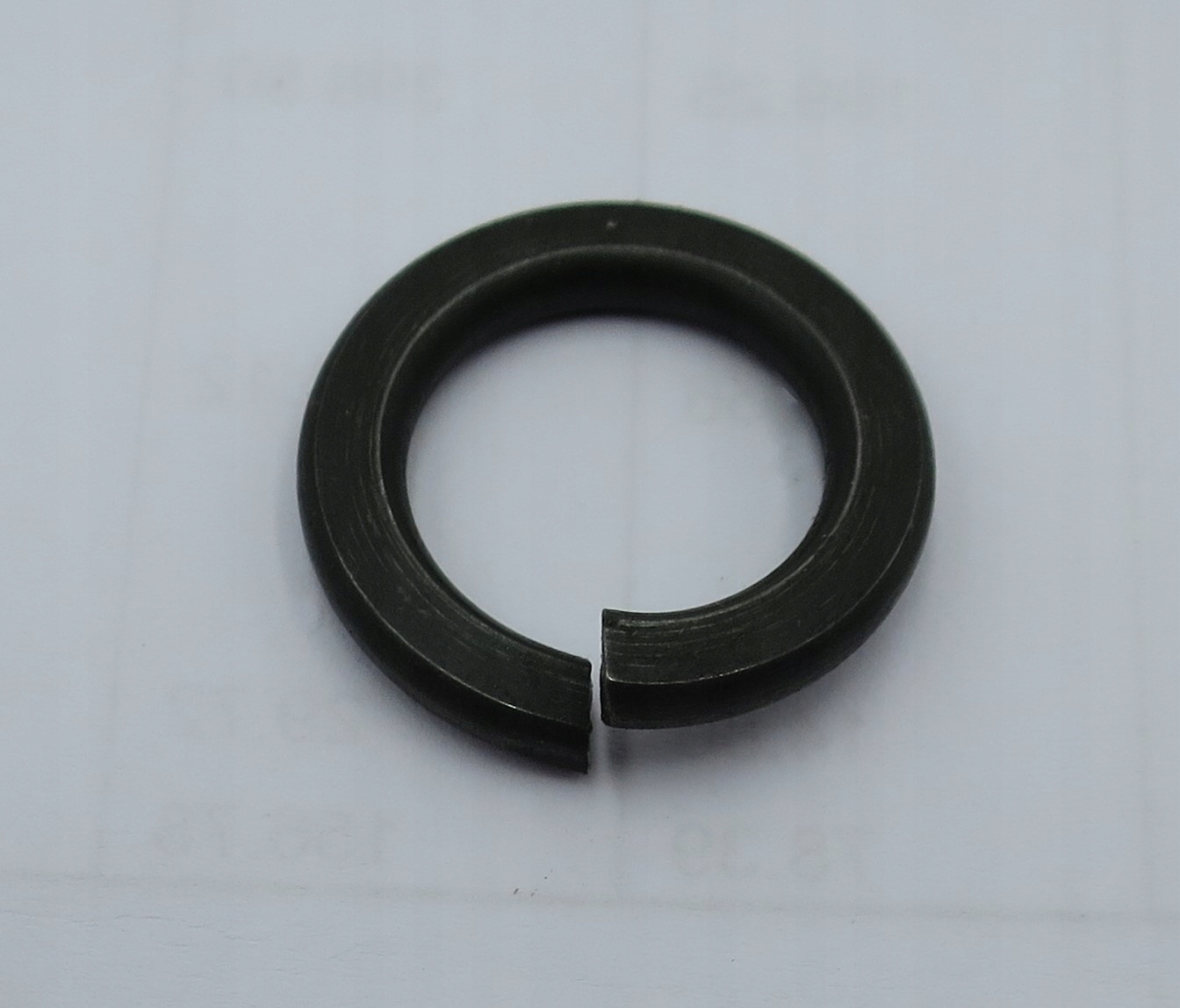 S17 M12 / FLAT WASHER / 8.8