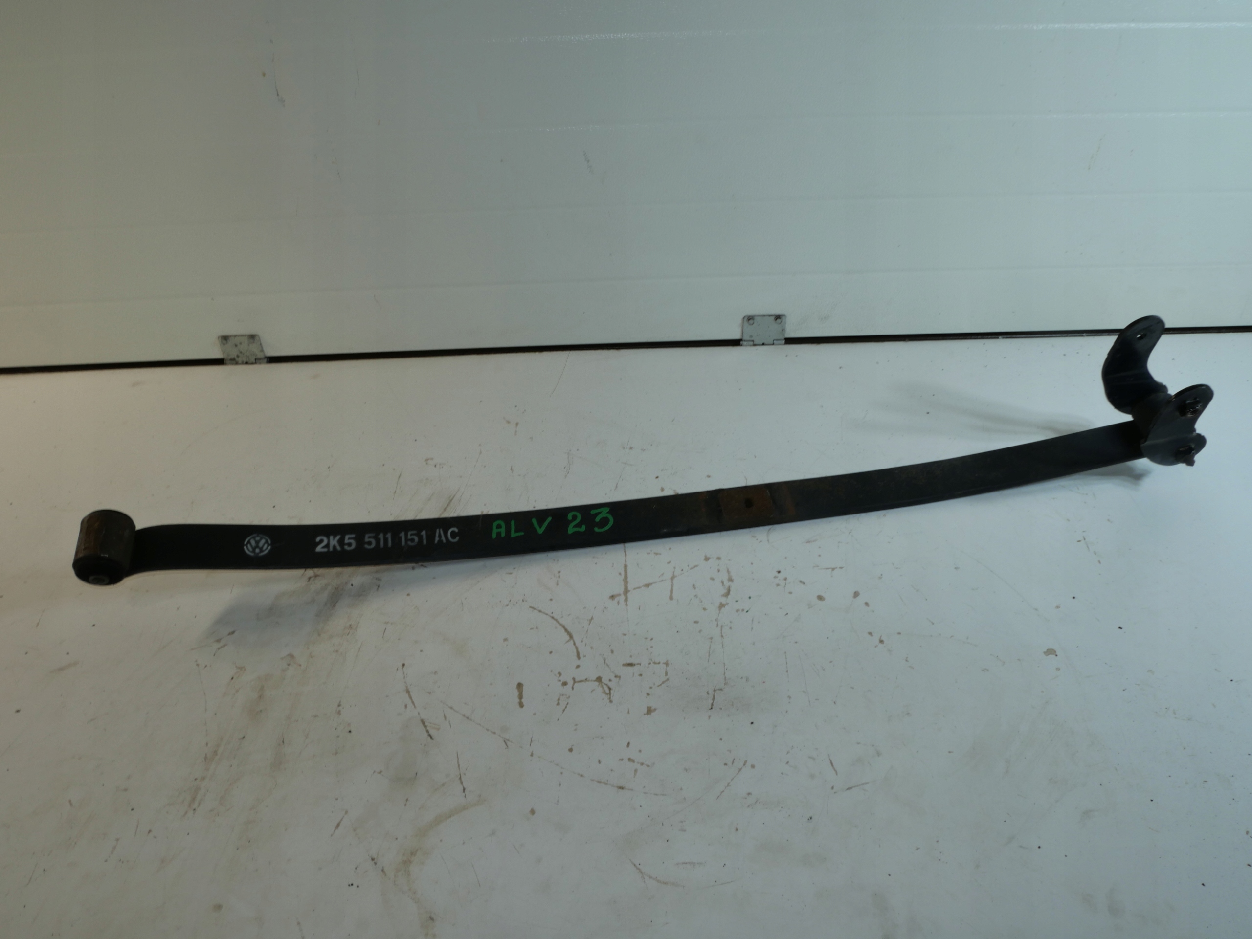 RESORY Achsträgers heck PIORO 2K5511151AC CADDY III