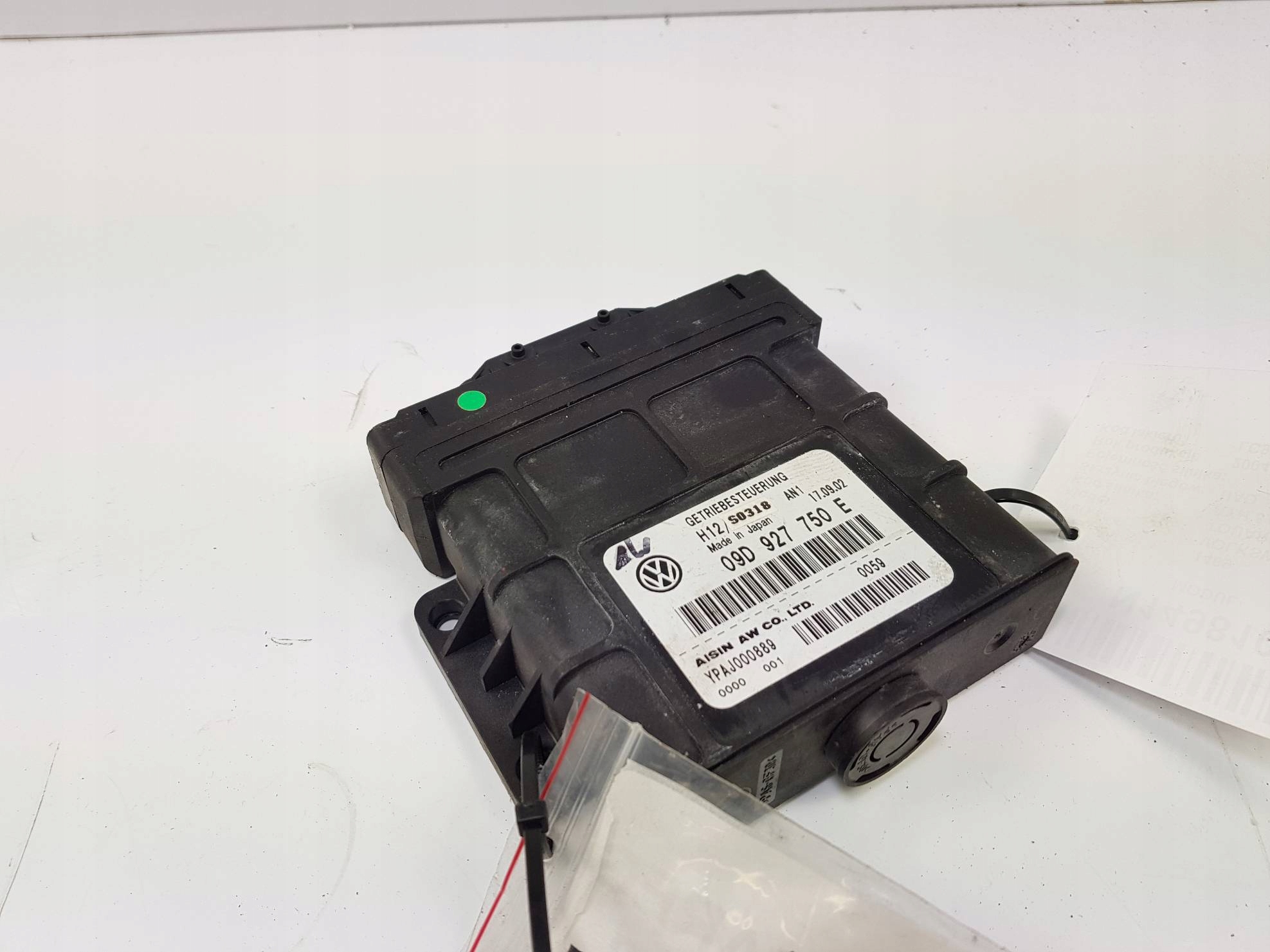 control unit gearboxes 09D927750E VOLKSWAGEN TOUAREG and