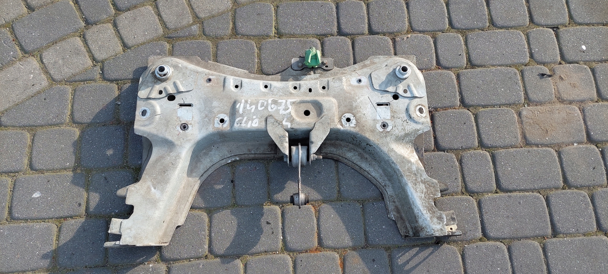 Wózek sanki przód Renault Clio IV