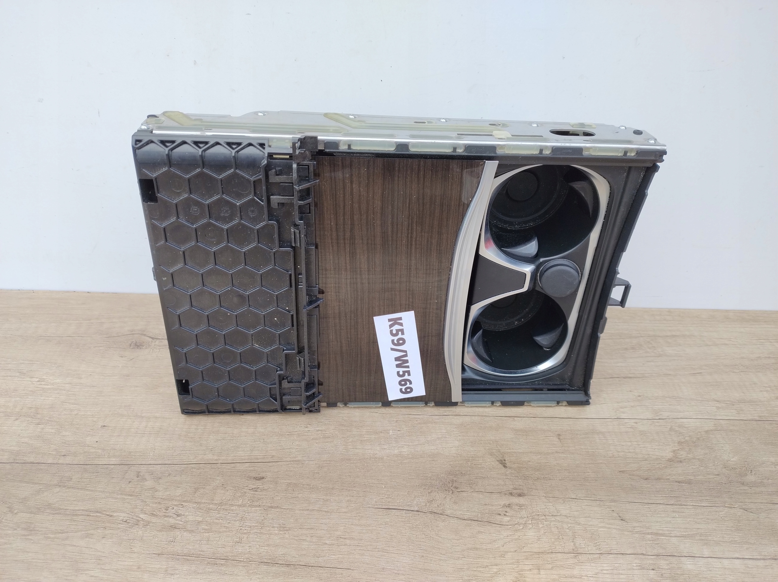 BMW 7 G11 G12 TUNEL central passenger compartment USB PANEL