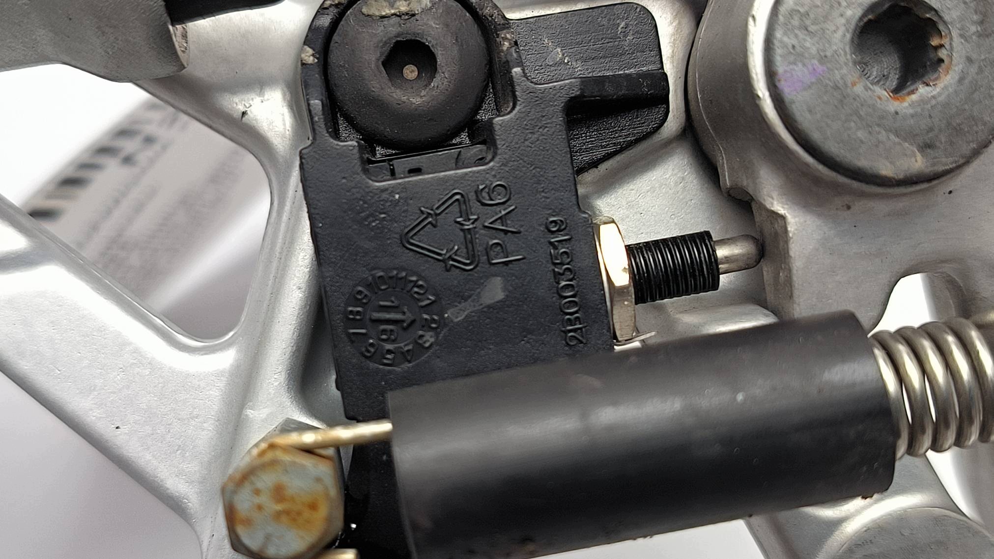 páčka elektrická brzda stupačka pravý APRILIA TUONO V4 1100