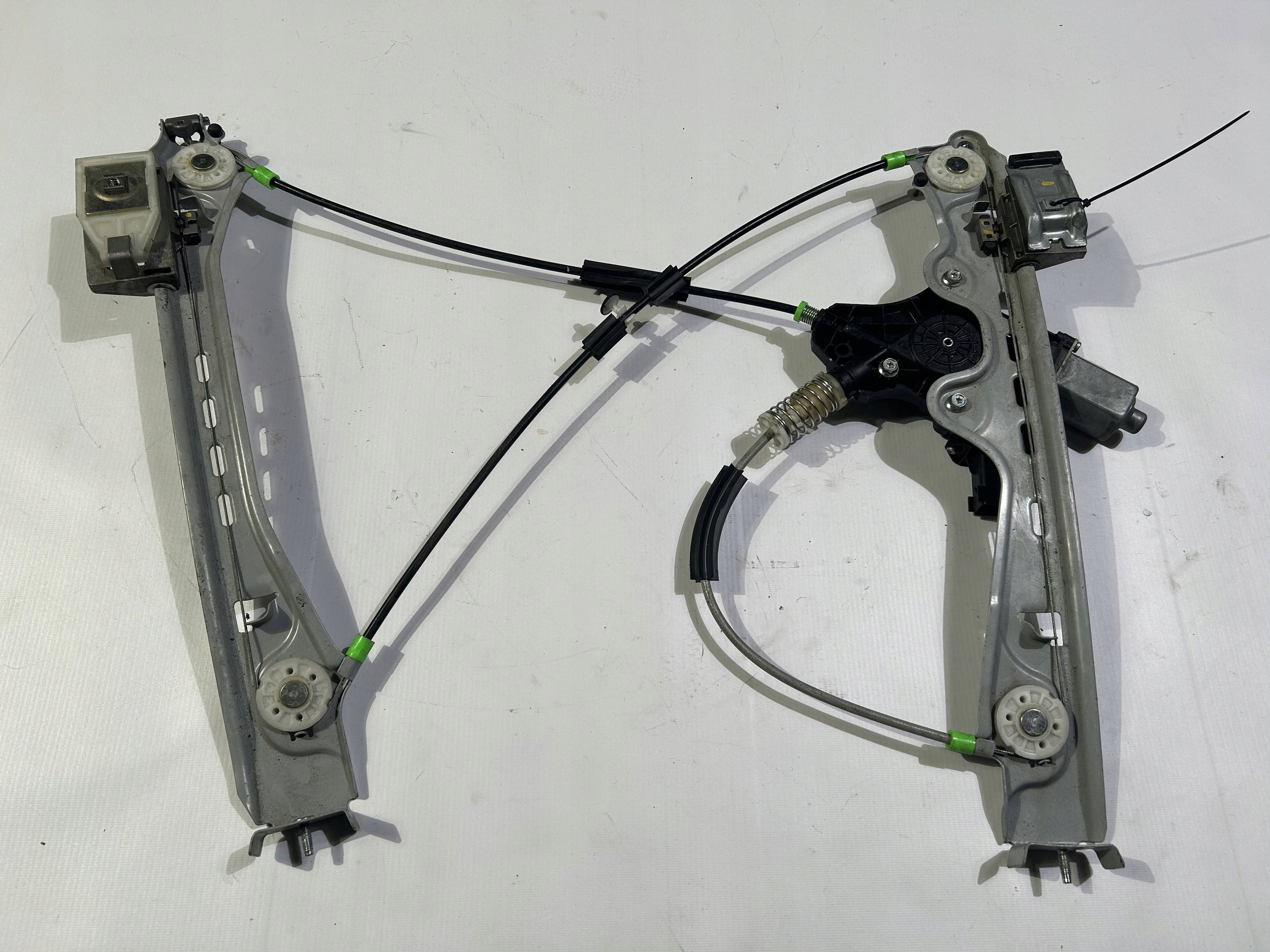 mechanism lifting window regulator right Chevrolet Camaro 2016r