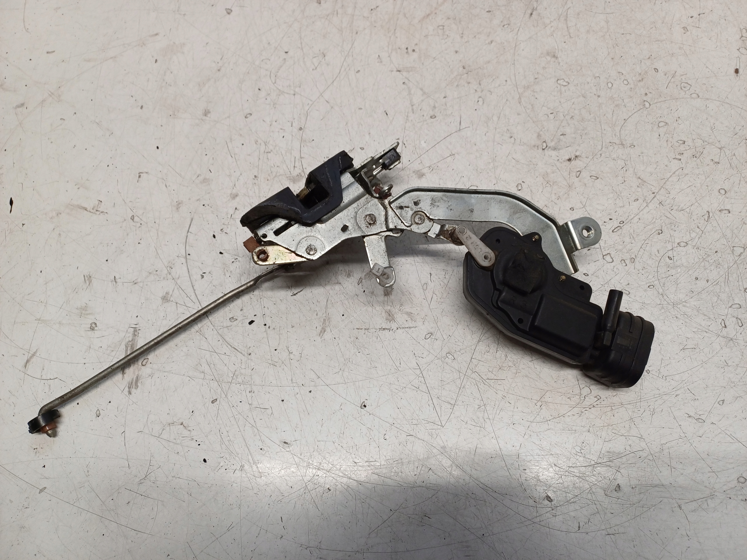 DAIHATSU TERIOS 97- ZAMEK PRAWY PRZEDNI 4PIN