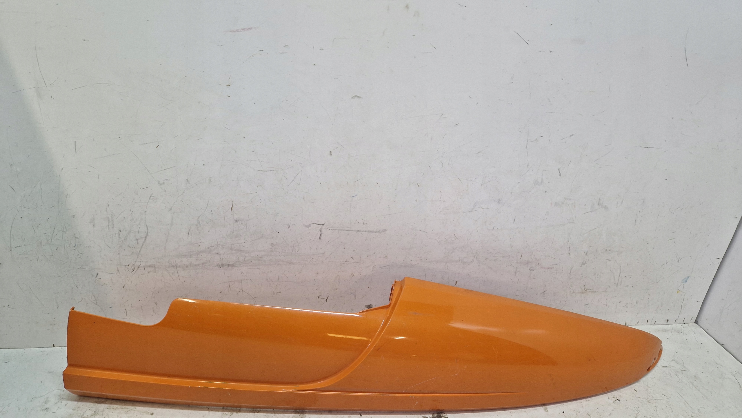 Обтекатель спойлер на крышу кабины daf xf 106 1875399