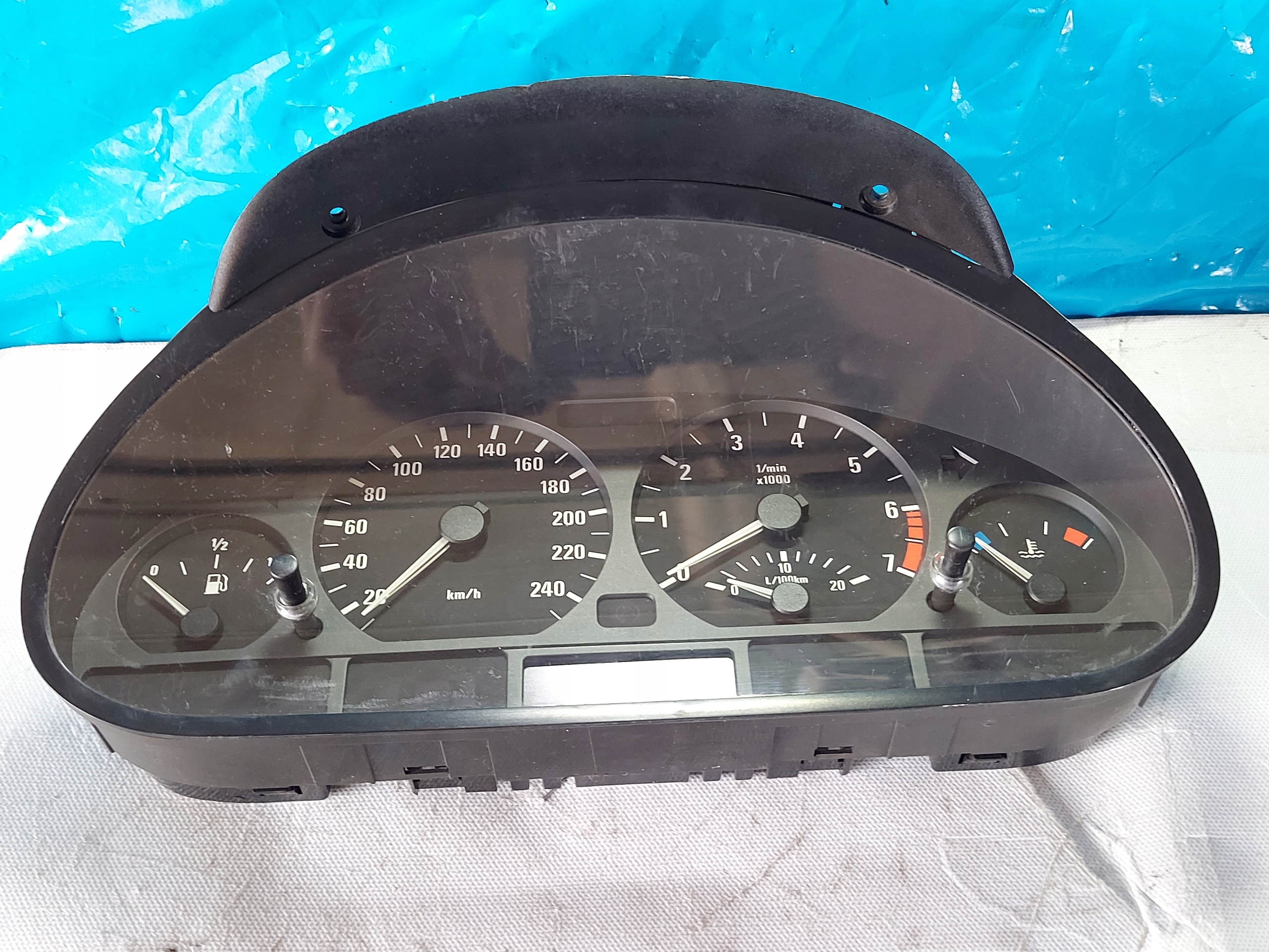 dials clock BMW 3 E46 318i 6902362