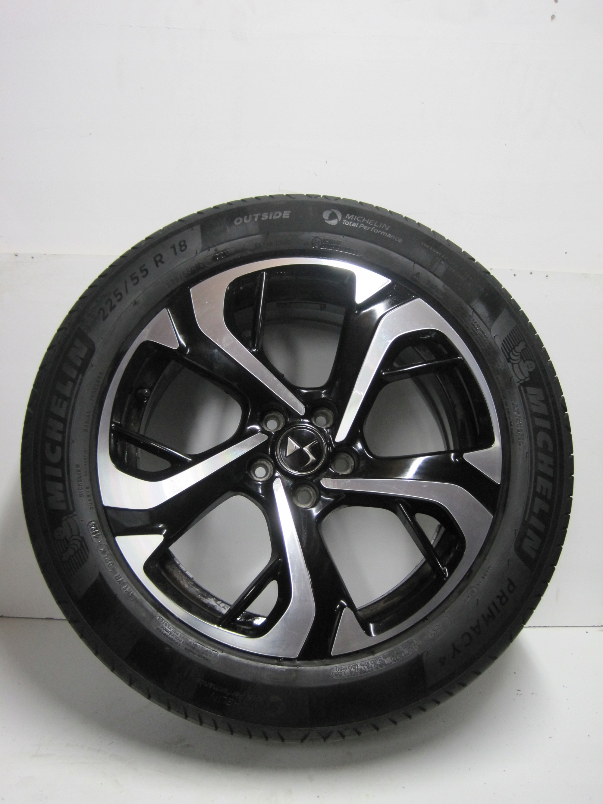 wheels discs tyres CITROEN DS7 R18 23R
