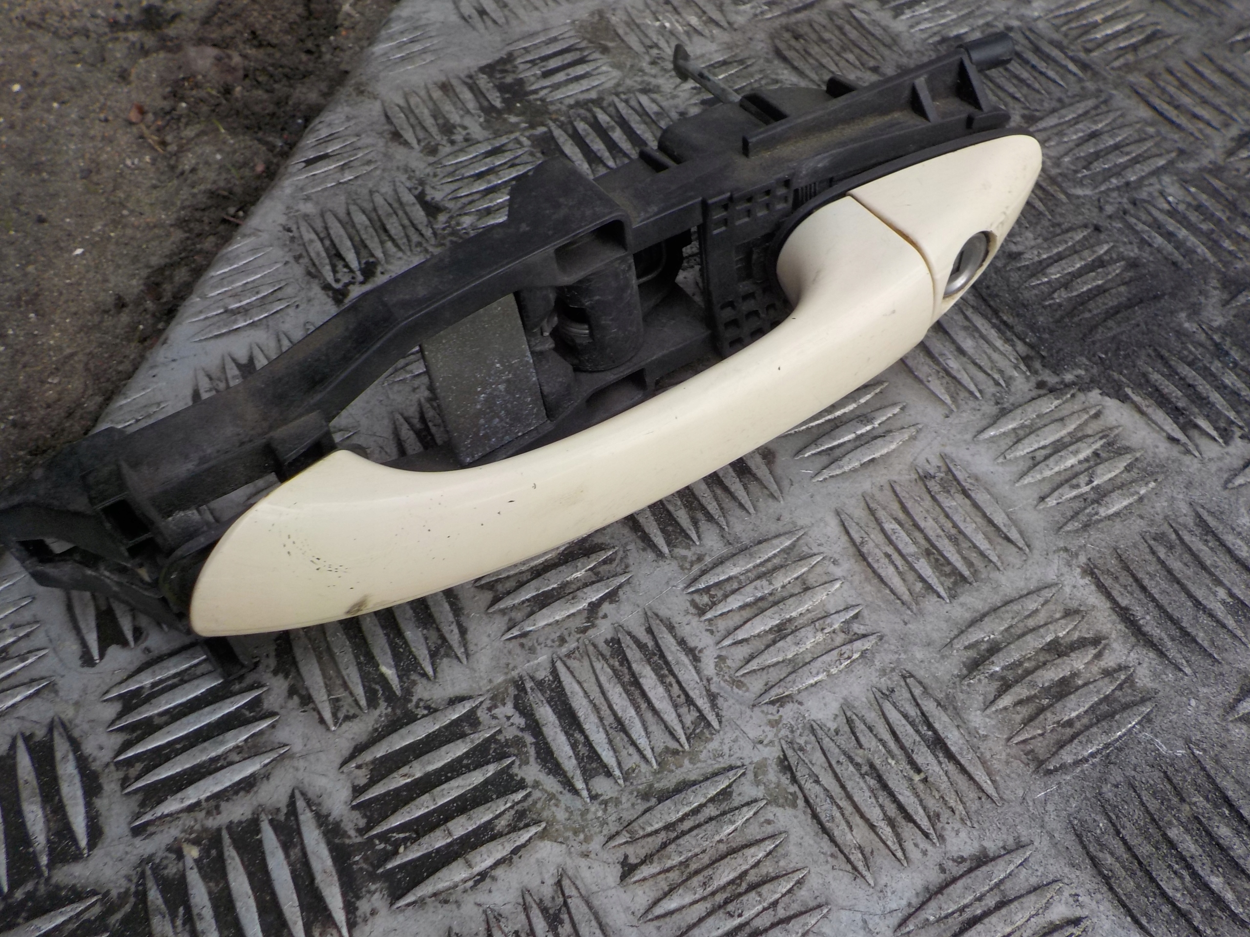 MERCEDES W211 LIFT handle left front