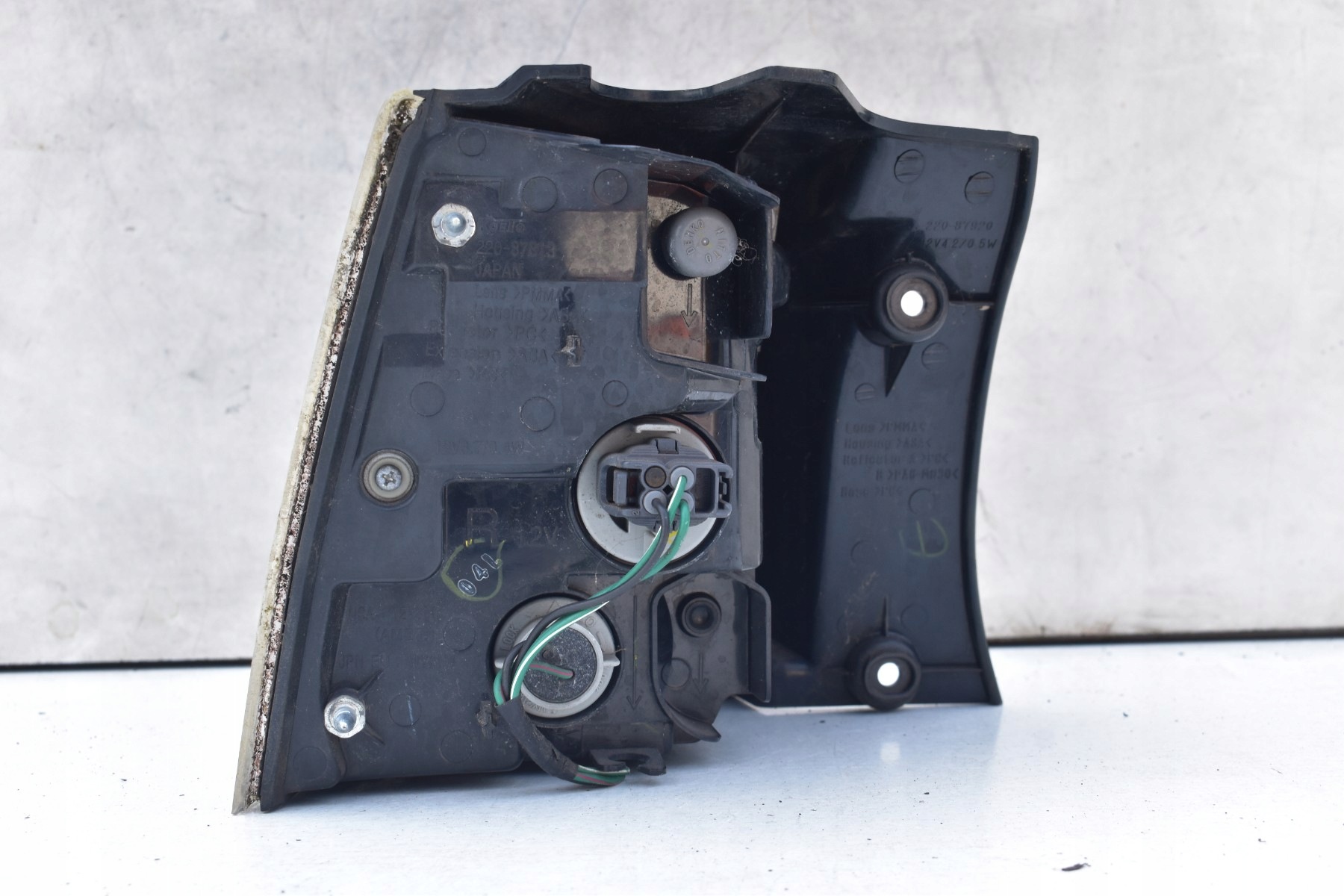 light right rear part MITSUBISHI OUTLANDER II 220-87813 EU