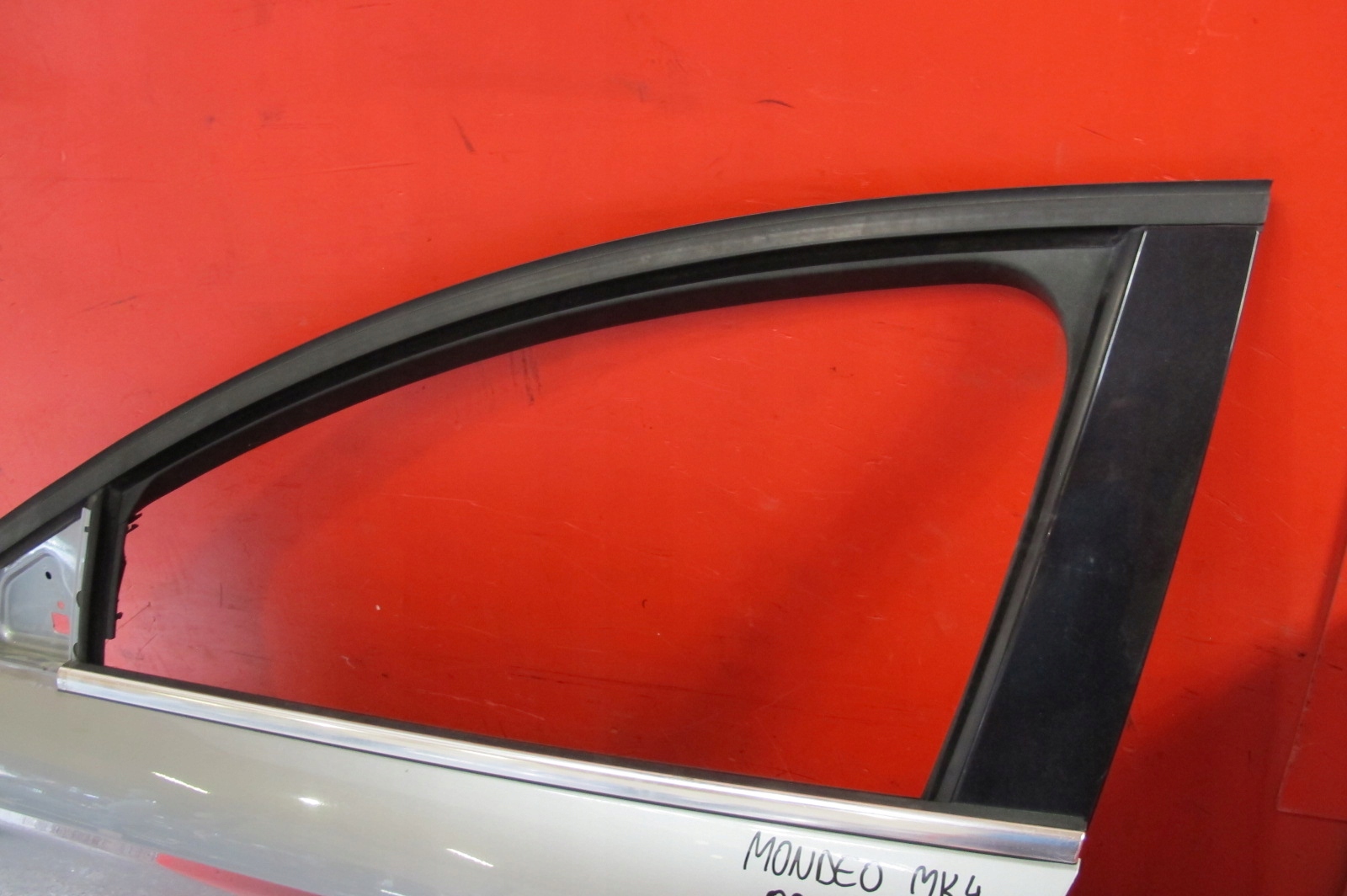 FORD MONDEO IV 4 MK4 BA7 2007-2014 LAKIER H8 door front left H8