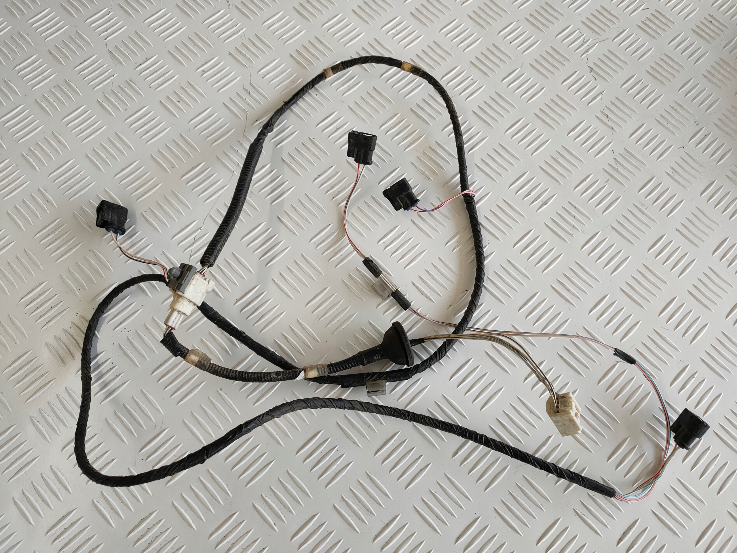 MAZDA CX-5 KD 12-17 bundle below bumper rear PDC 4x PDC OE