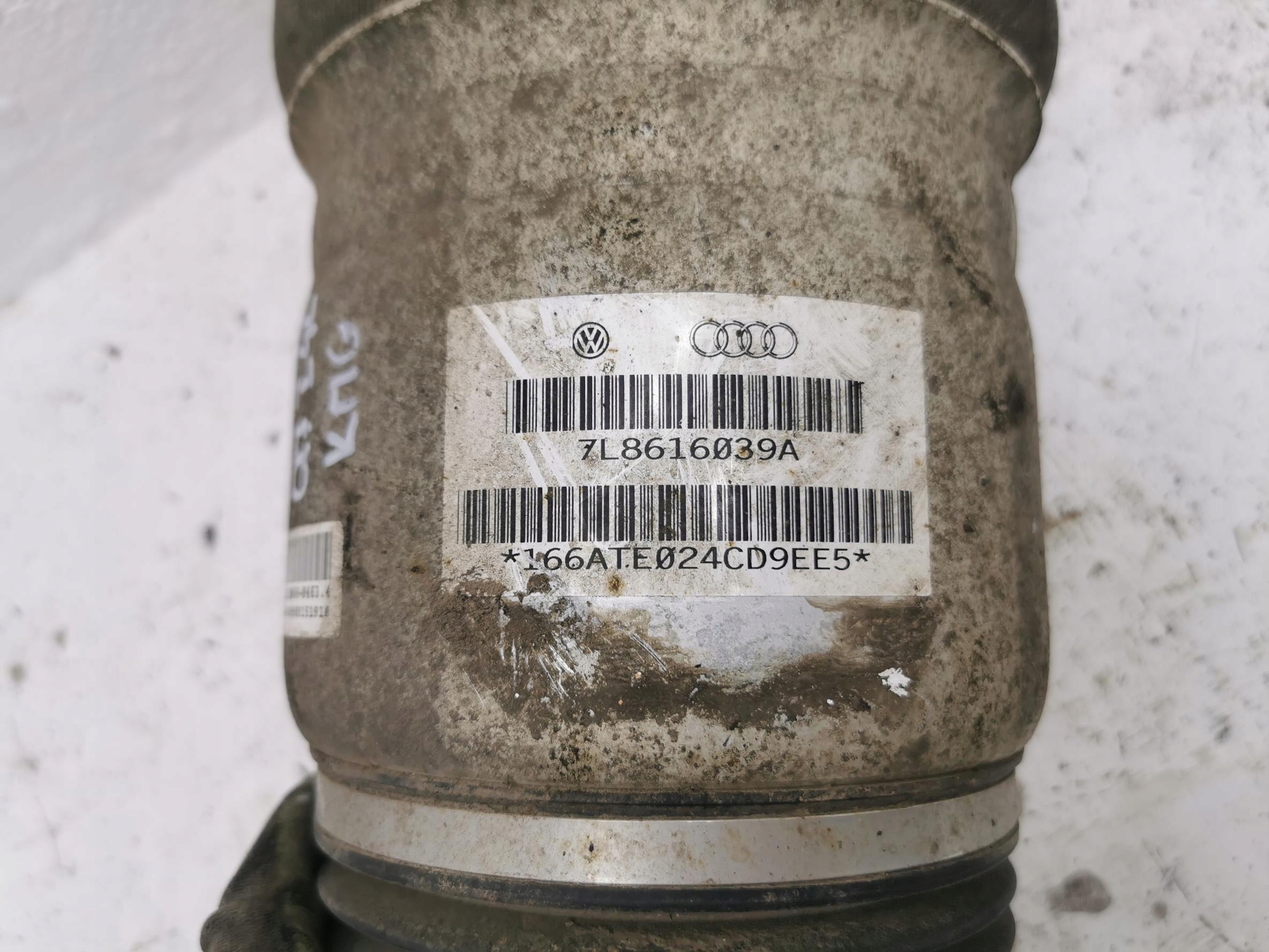 shock absorber MIECH left front AUDI Q7 4L 7L8616039A