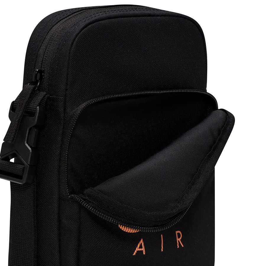 NIKE AIR WAVEY LISTONOSZKA SASZETKA TORBA NA RAMIĘ Czarna Duża 3 L Model FV6611-010